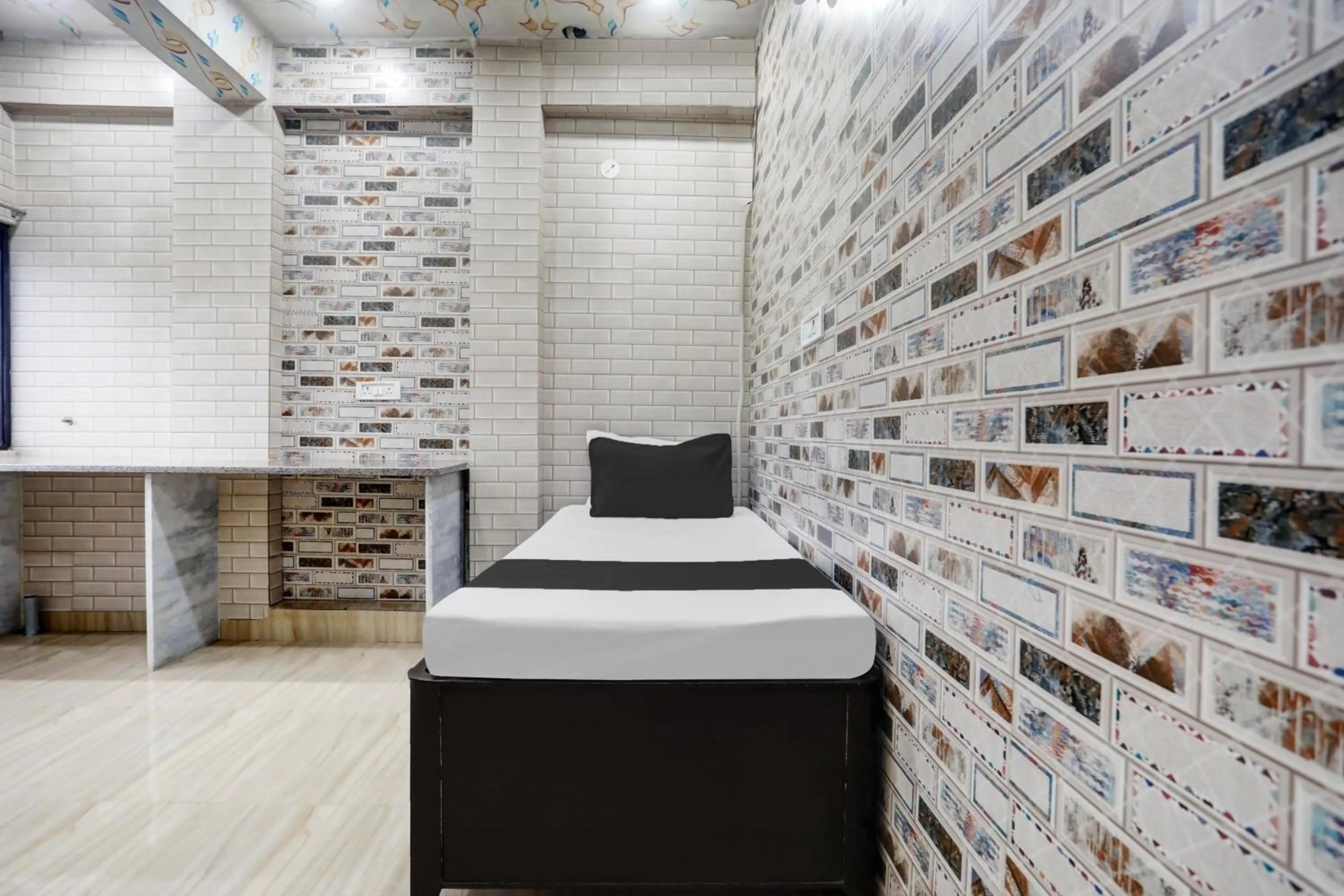 Bedroom in Hotel O Kailash Mansarovar