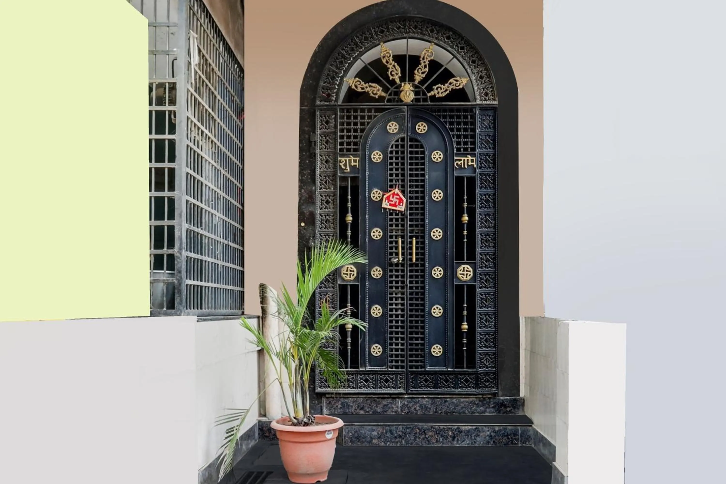 Facade/entrance in Hotel O Kailash Mansarovar
