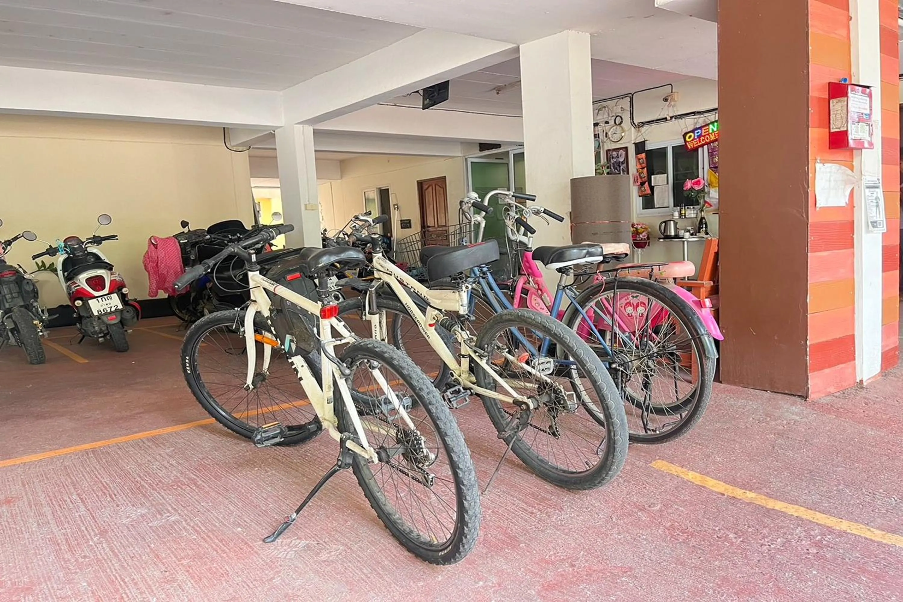 Cycling in The First Residence Lamphun