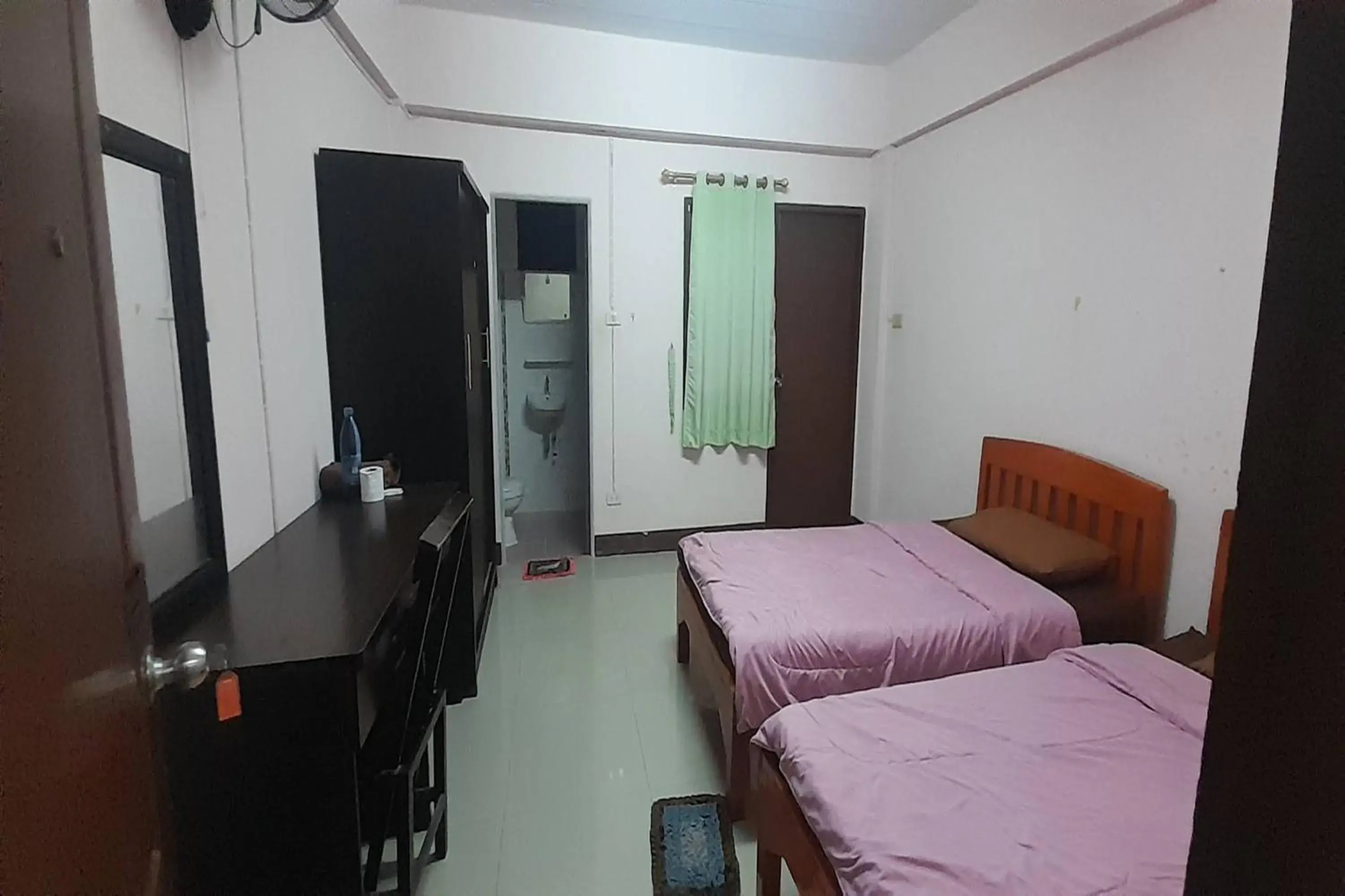 Economy Twin Room in The First Residence Lamphun Economy Twin Room in The First Residence Lamphun