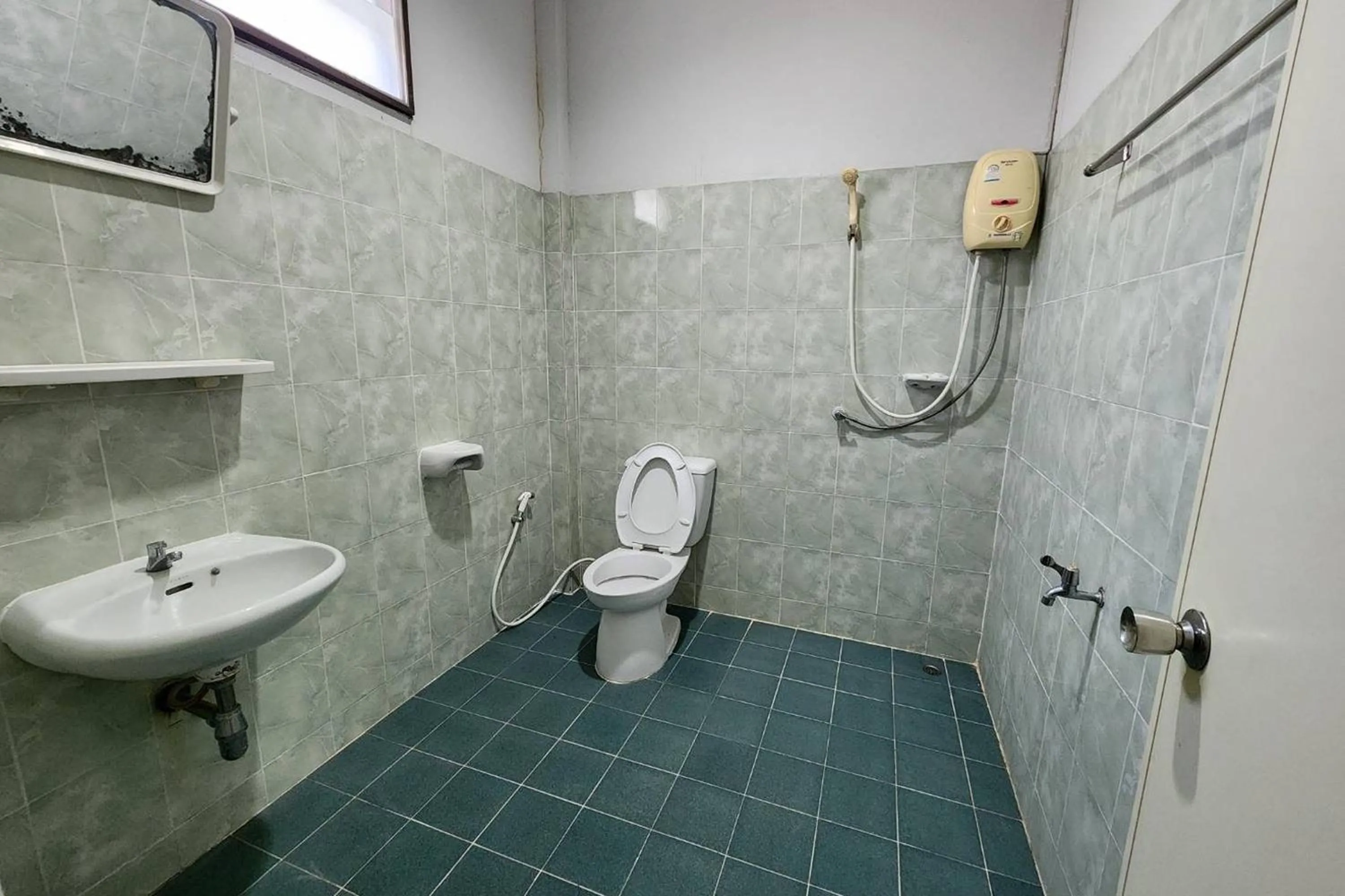 Bathroom in Rung Rueng Resort