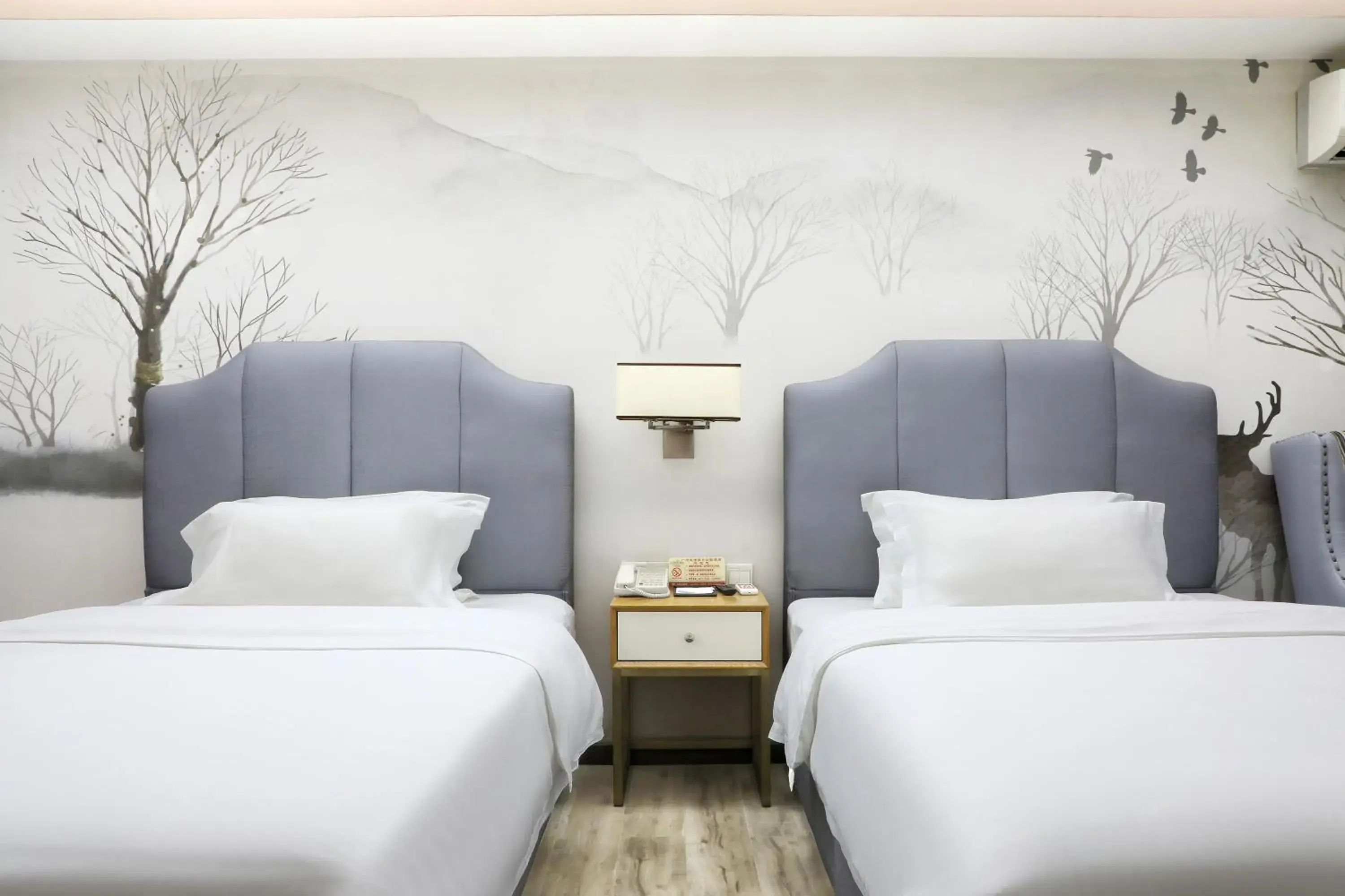 Standard Twin Room in Holiday Villa Standard Twin Room in Holiday Villa