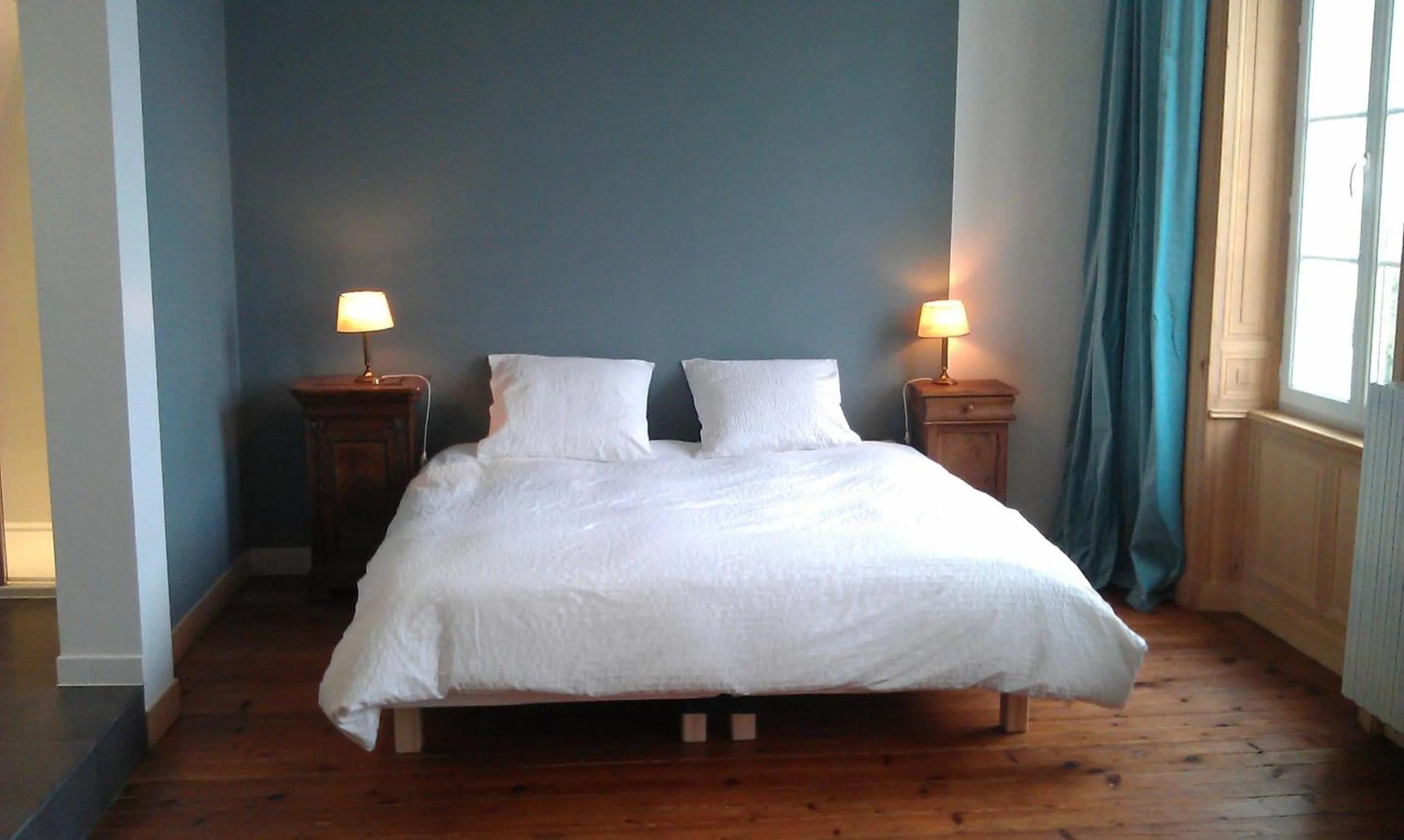 Photo of the whole room, Bed in Le Dojo du Plessis