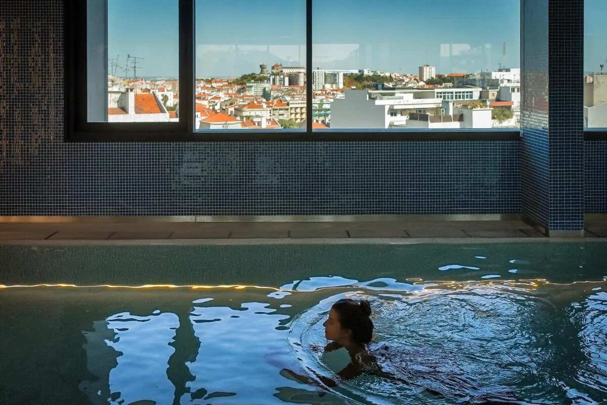 Pool view in EVOLUTION Lisboa Hotel
