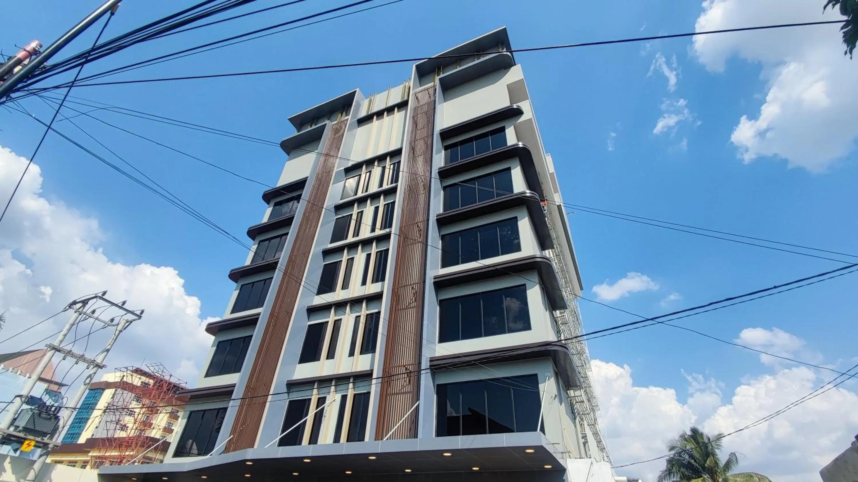 Property building in Parkside's Hotel Palembang