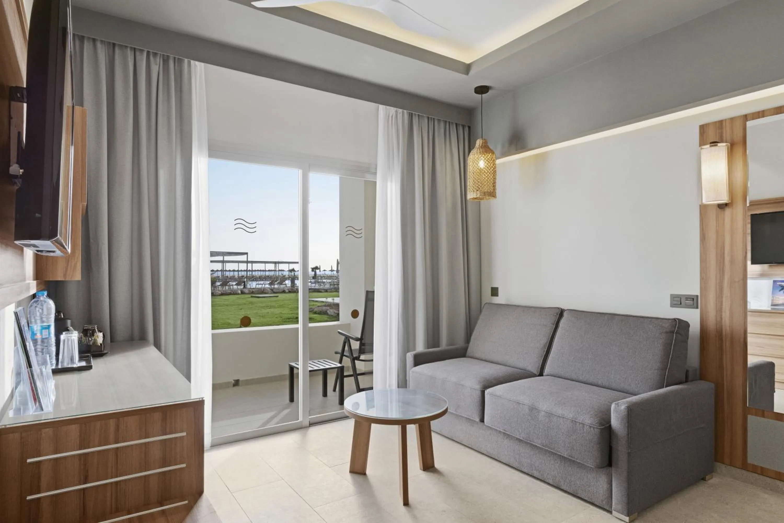 TV and multimedia in Hotel Riu Palace Santa Maria - All Inclusive