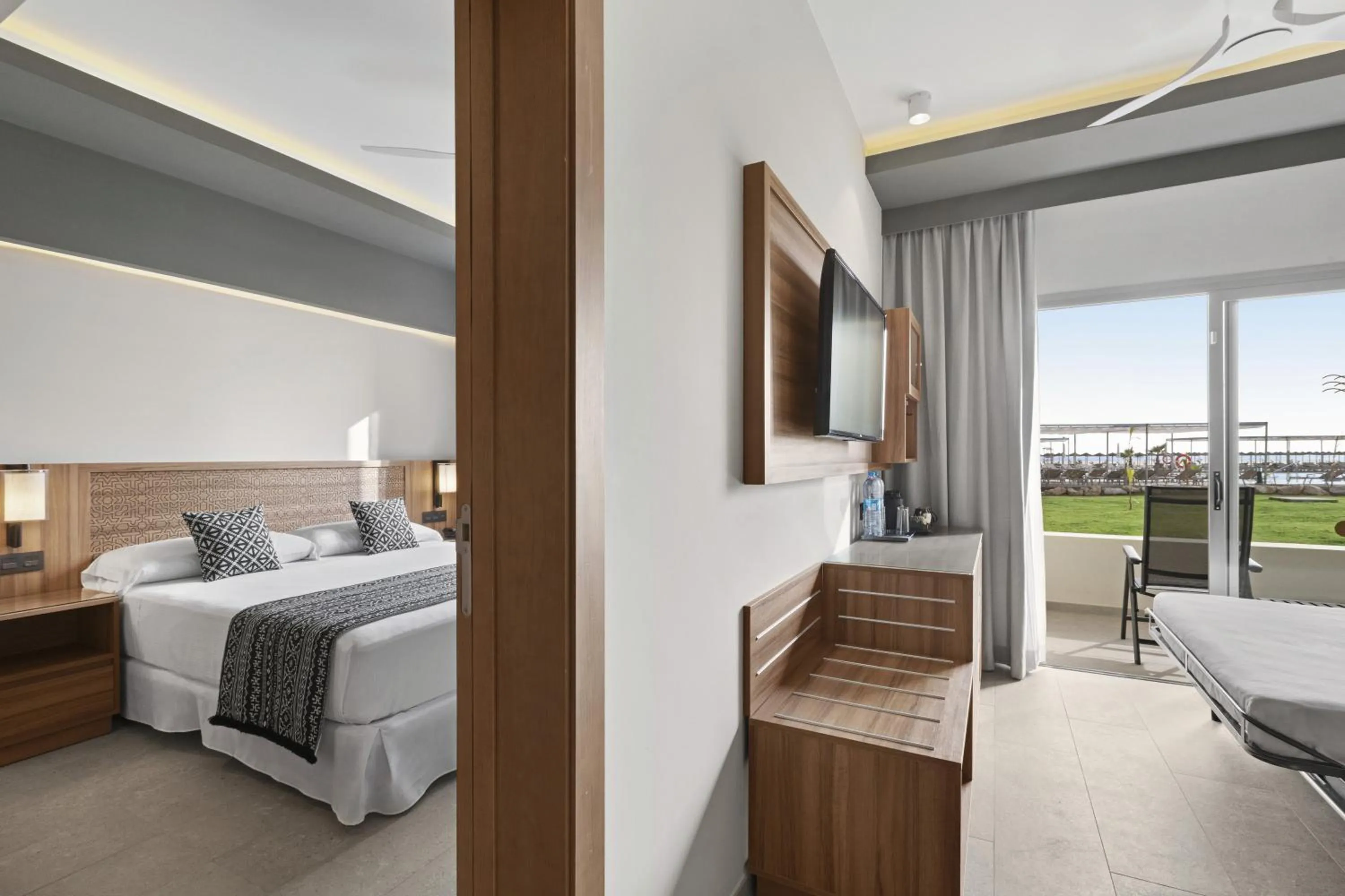 Bed in Hotel Riu Palace Santa Maria - All Inclusive