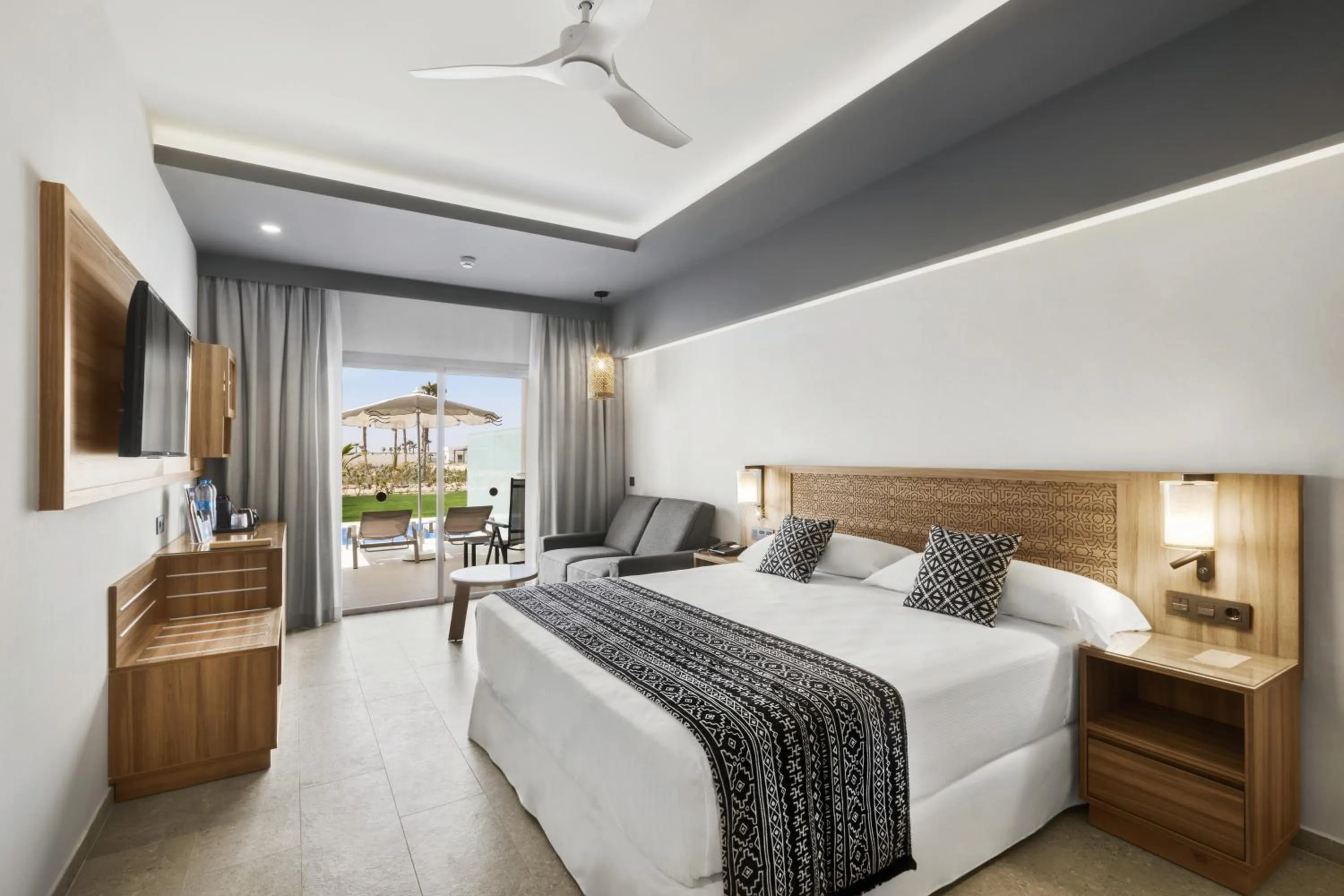 Bed in Hotel Riu Palace Santa Maria - All Inclusive