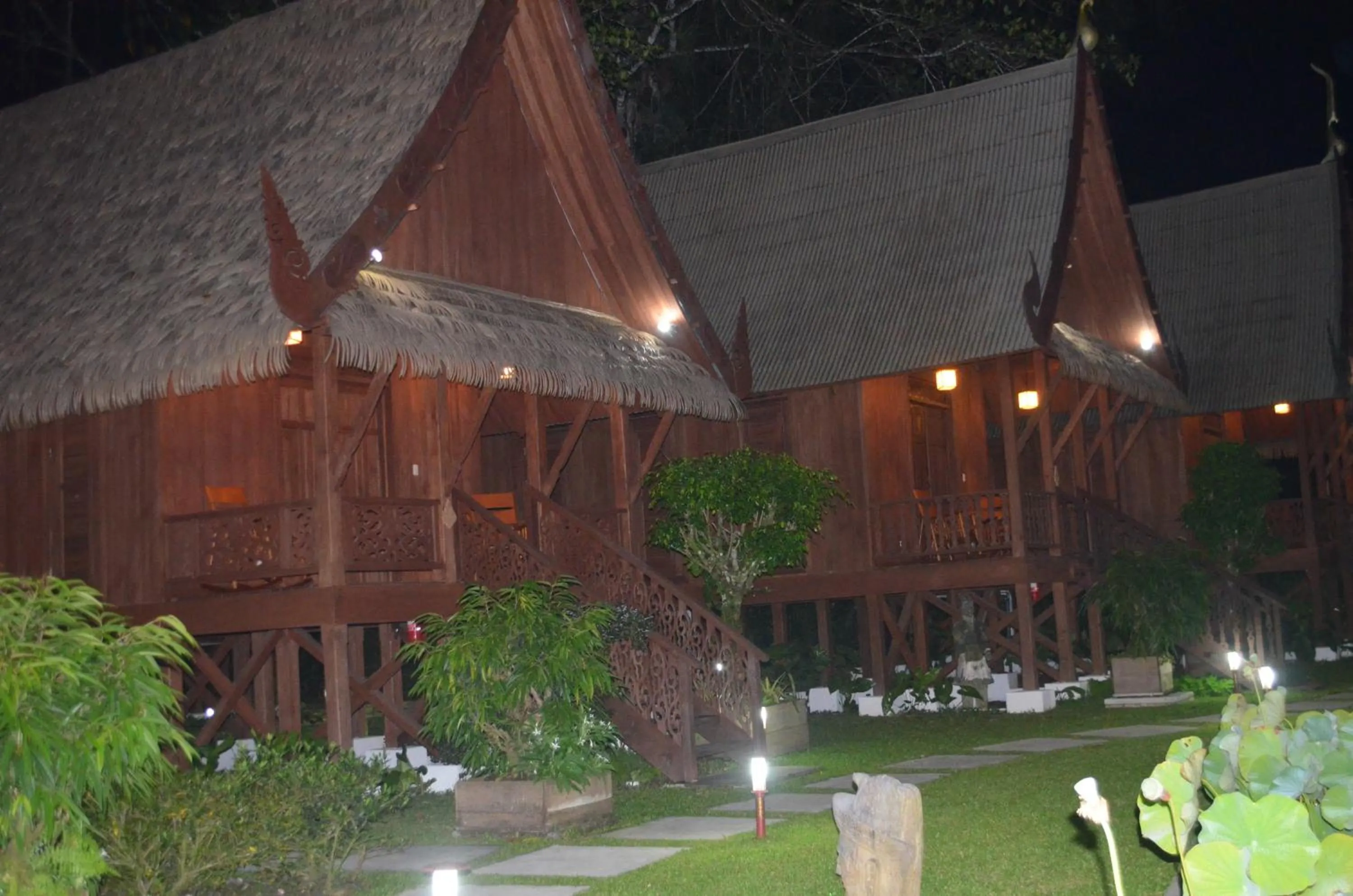 Night in Lanna Ban Hotel