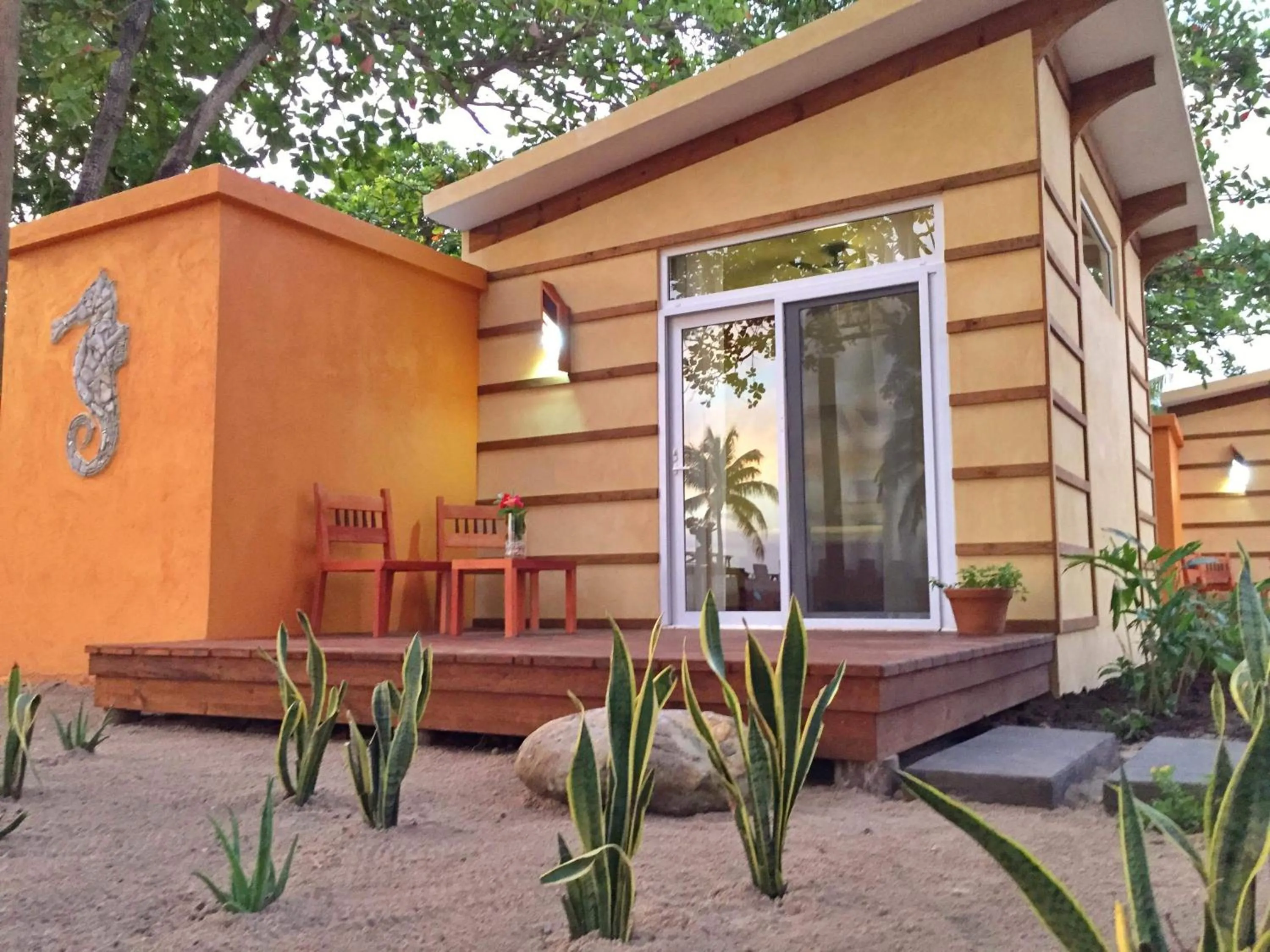 Facade/entrance in Coral Beach Village Resort