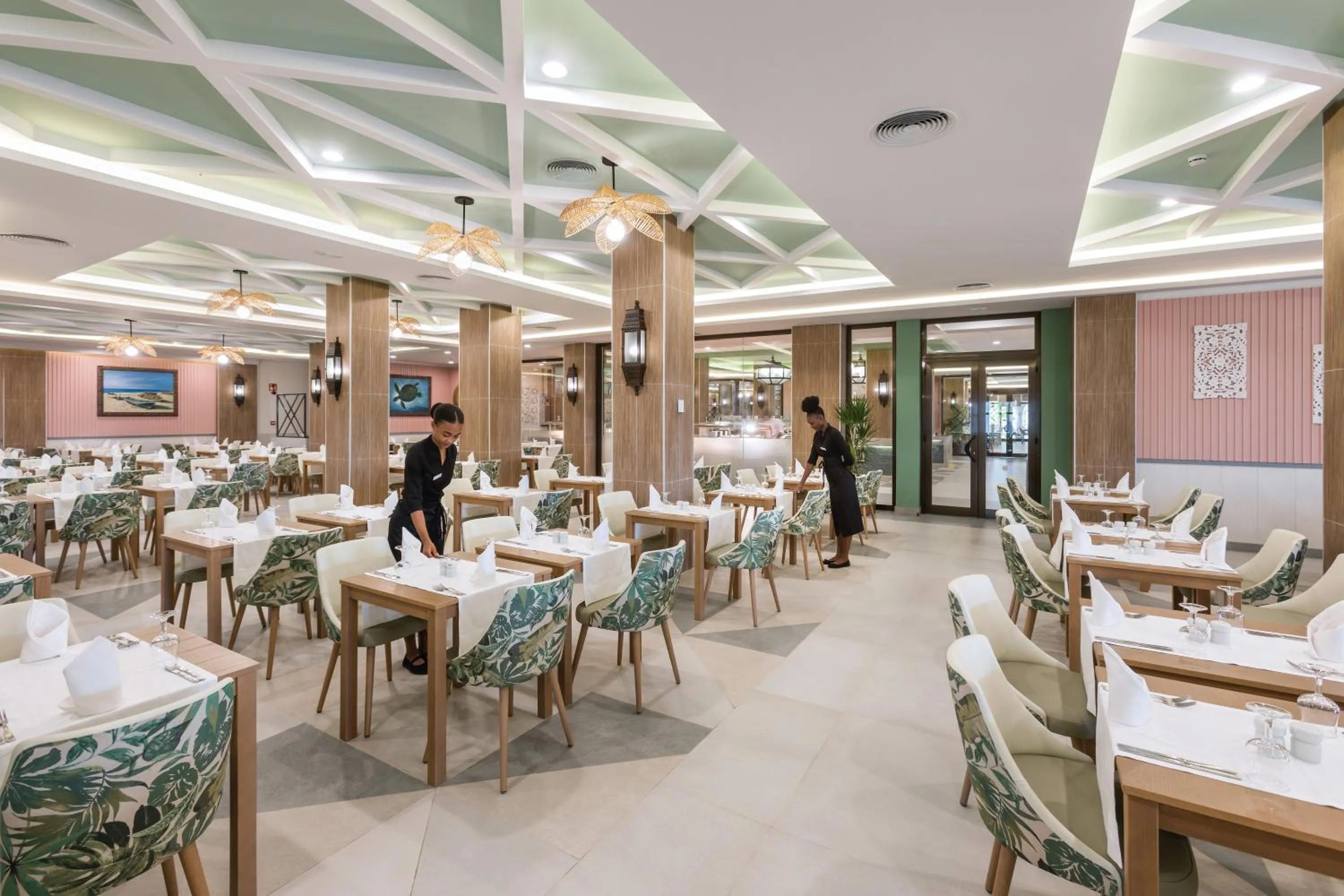 Restaurant/places to eat in Hotel Riu Karamboa - Adults Only - All Inclusive