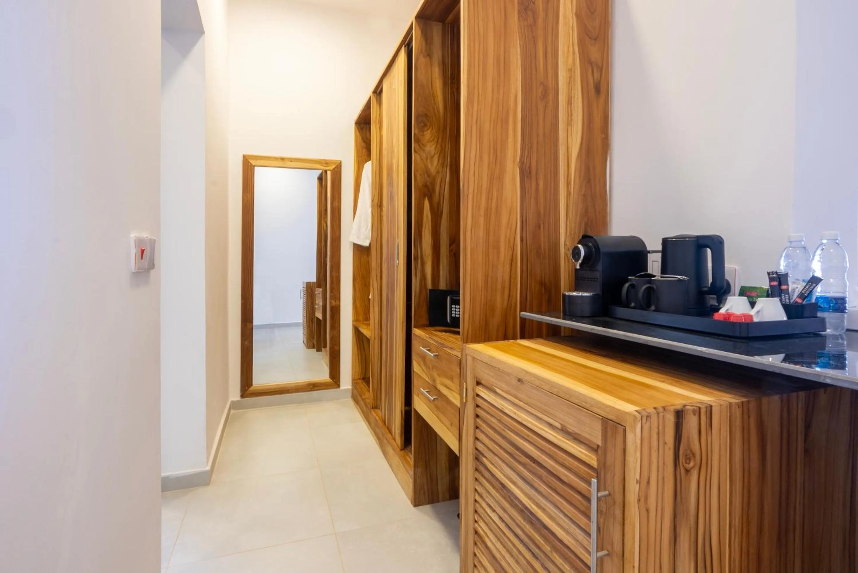 Coffee/tea facilities in Royal Mandarin Hotel & Resort