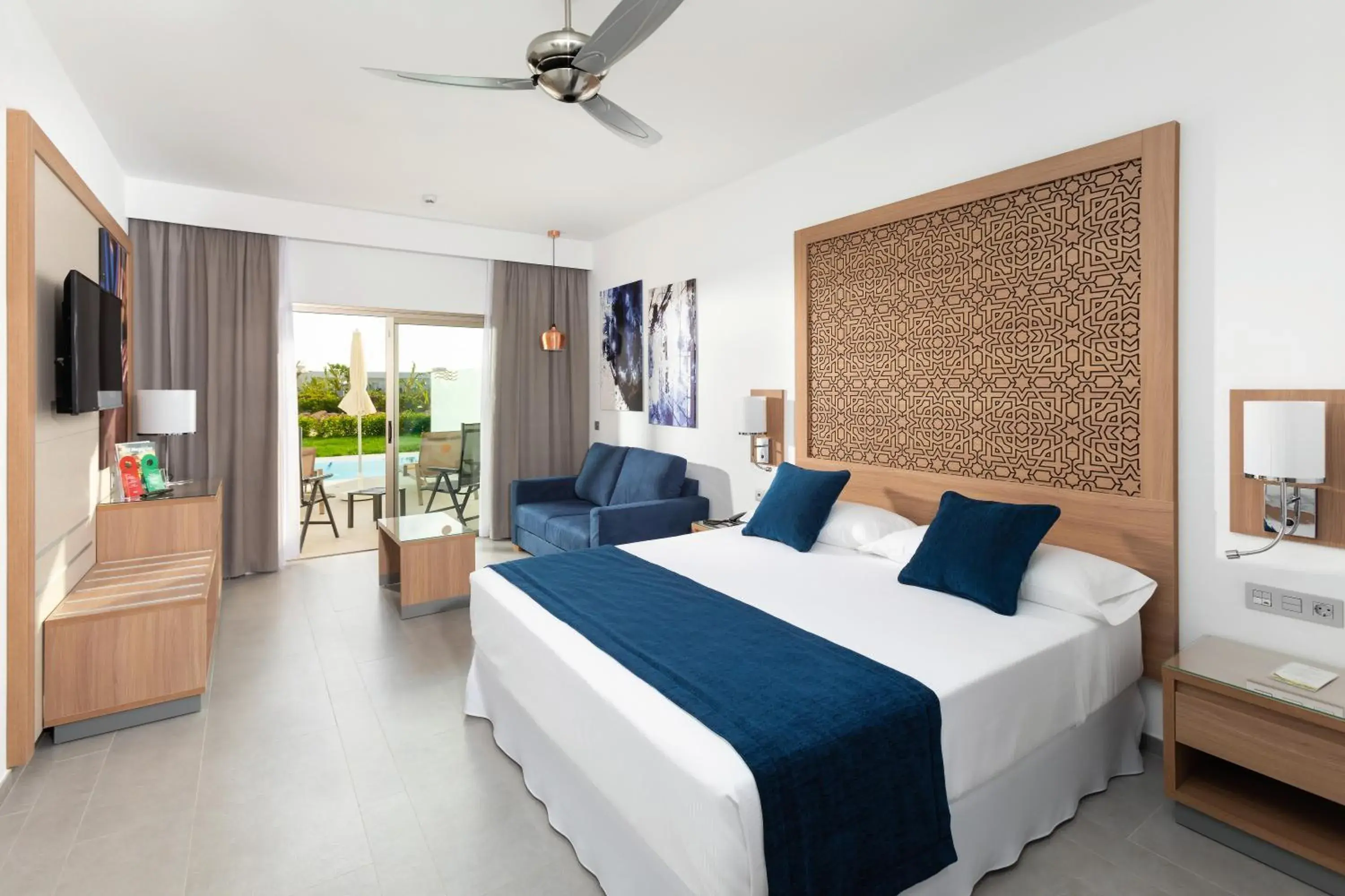 Double Room with Balcony - single occupancy in Hotel Riu Palace Boavista - All Inclusive Double Room with Balcony - single occupancy in Hotel Riu Palace Boavista - All Inclusive