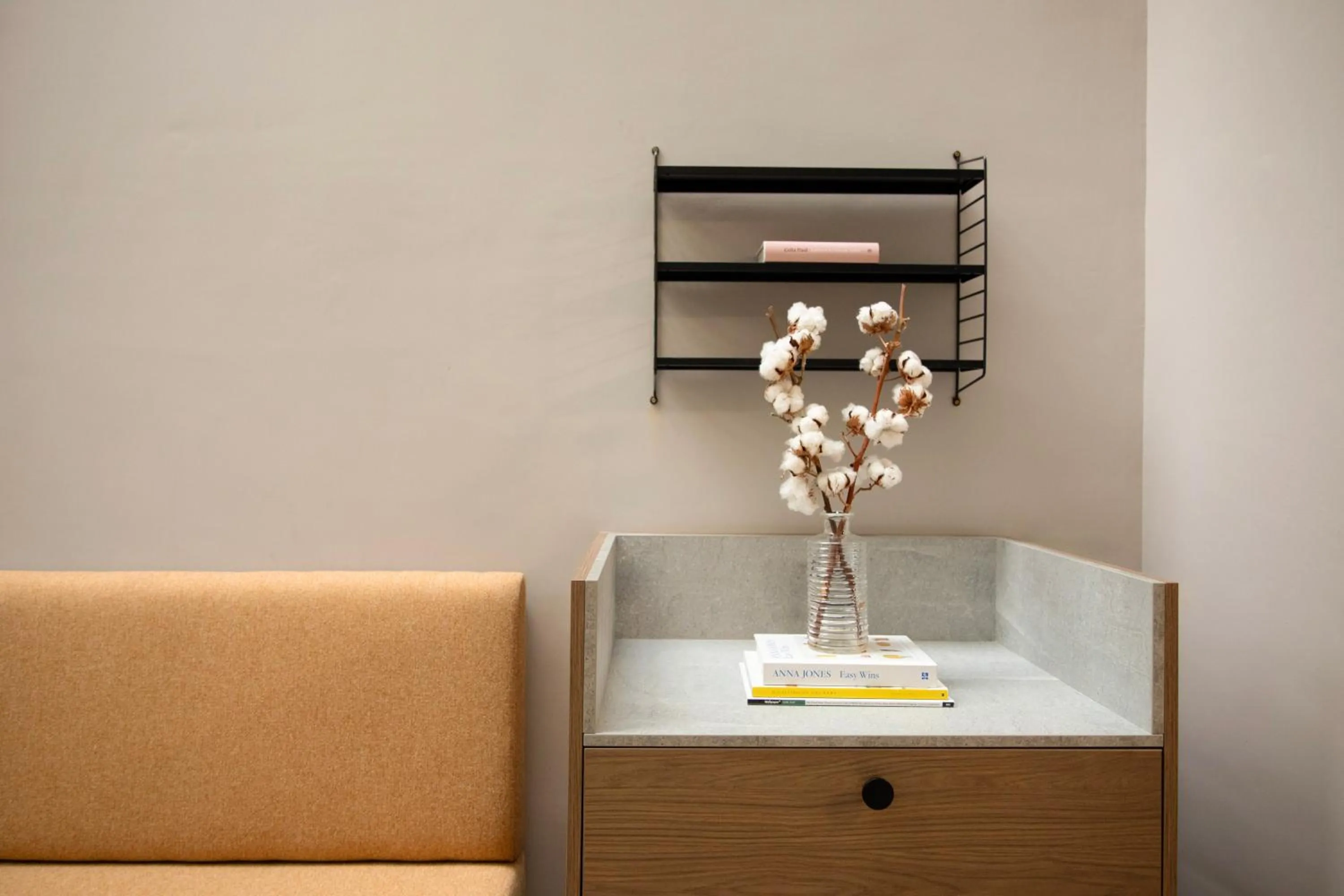 Property building in Bob W London Holland Park