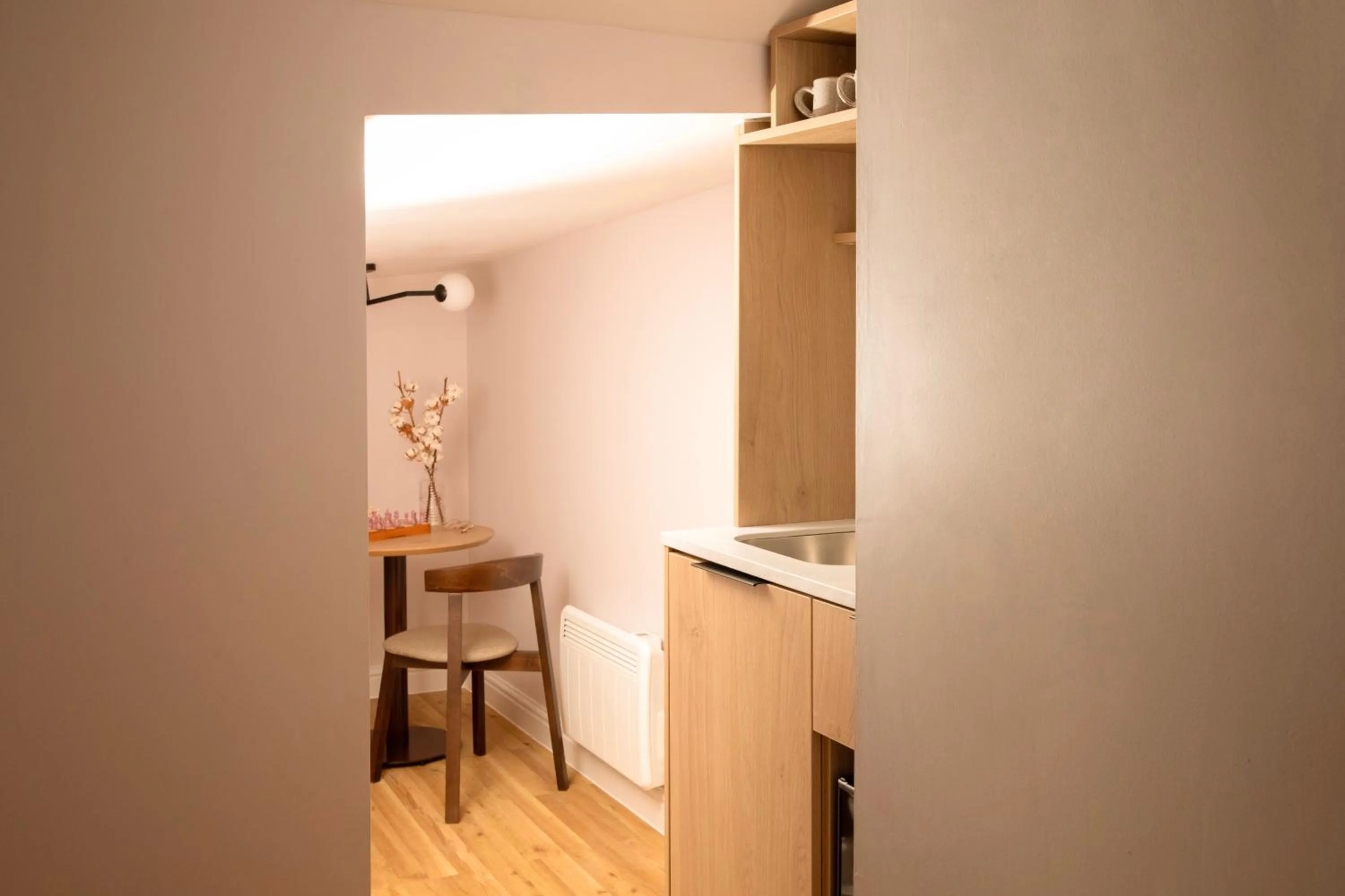 Kitchen or kitchenette in Bob W London Holland Park