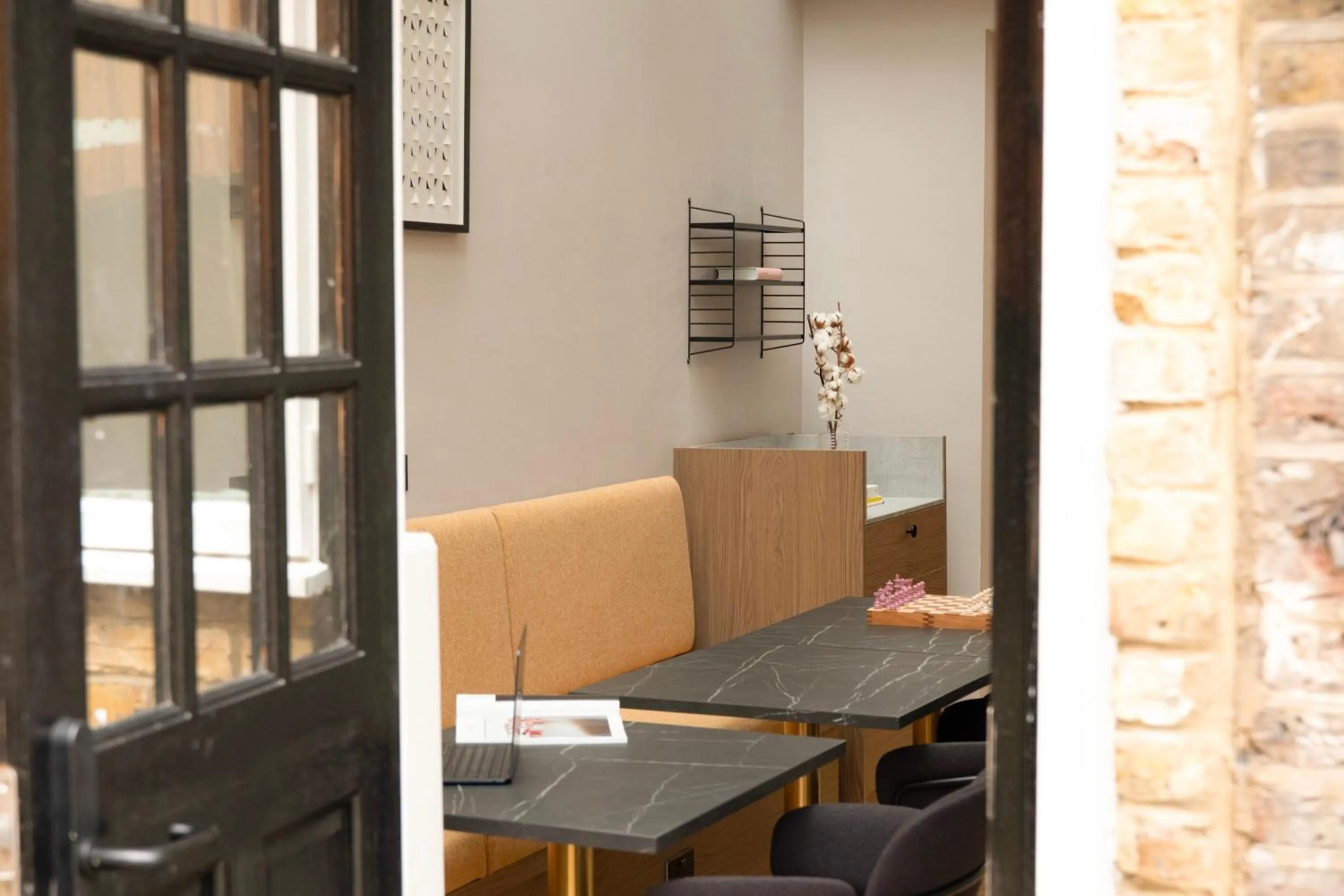 Property building in Bob W London Holland Park