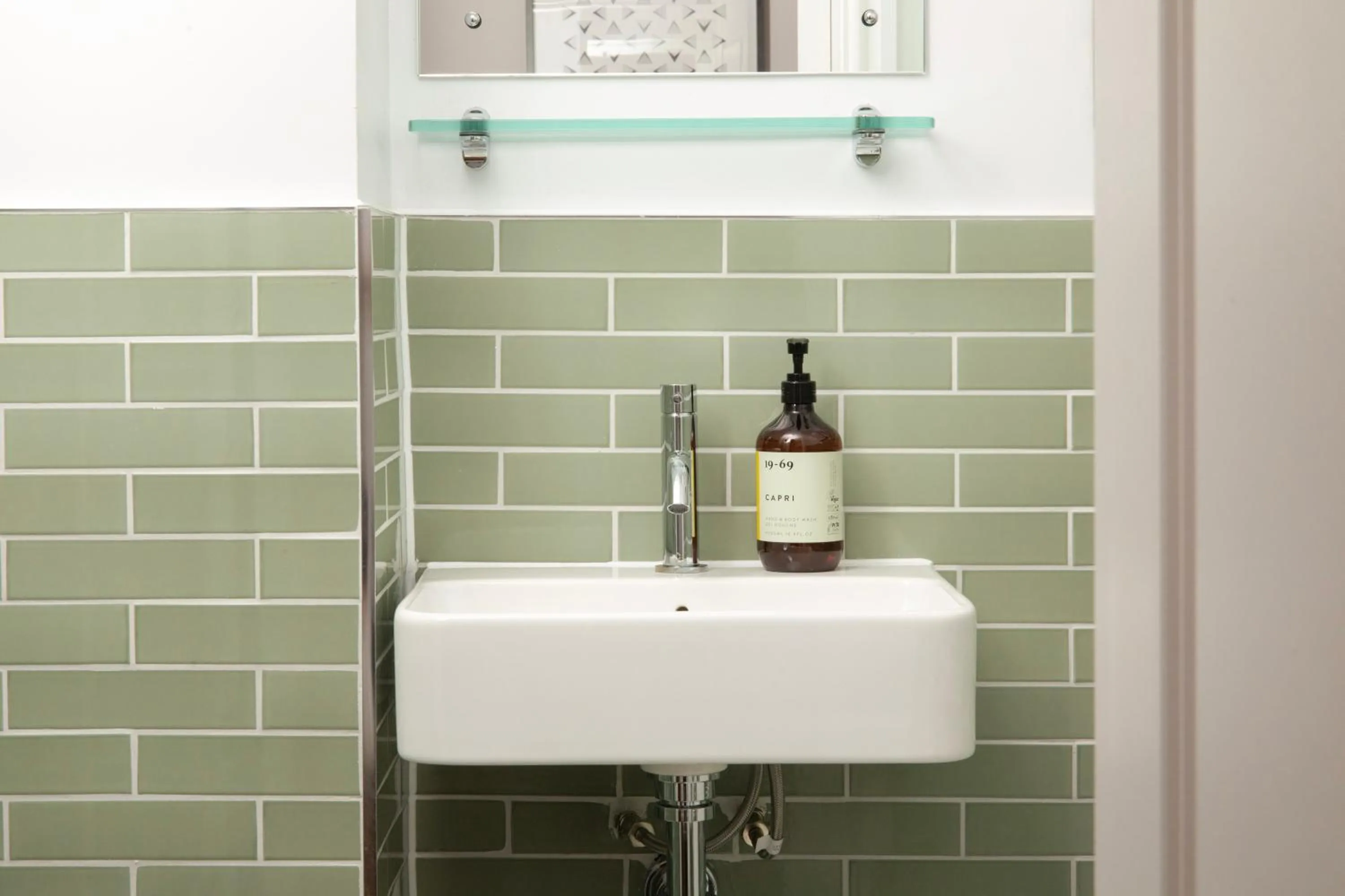 Bathroom in Bob W London Holland Park