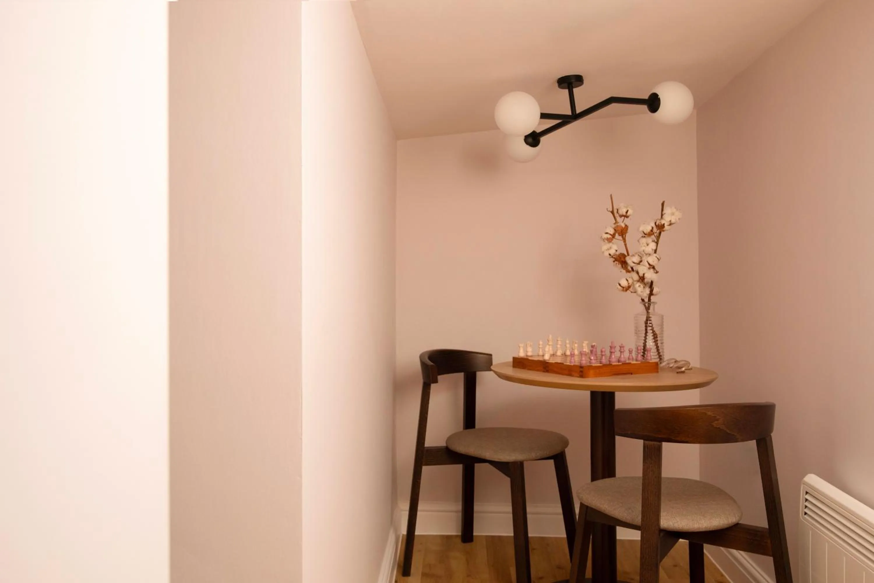 Dining area in Bob W London Holland Park