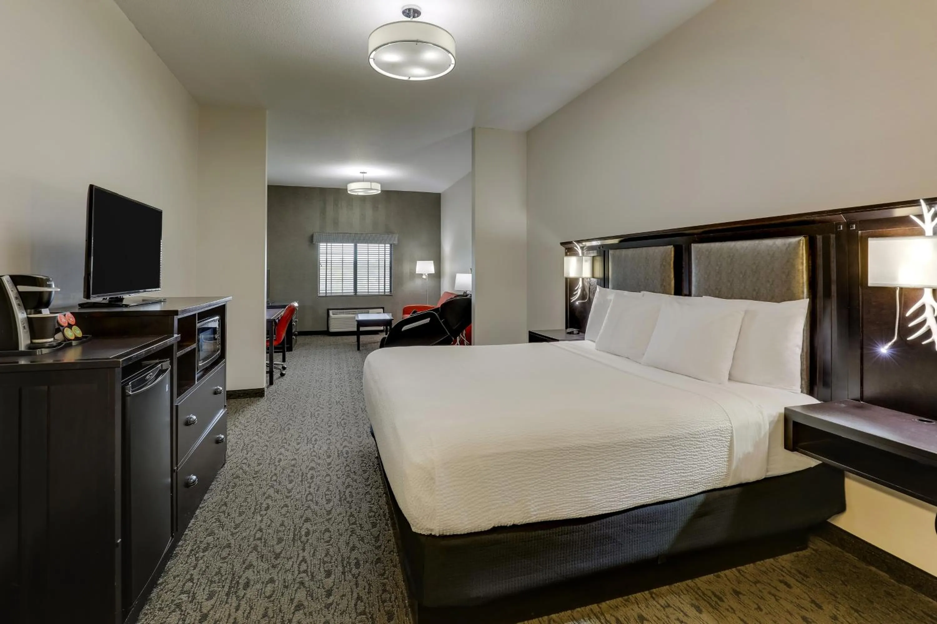 Bed in Stoney Creek Hotel Kansas City - Independence