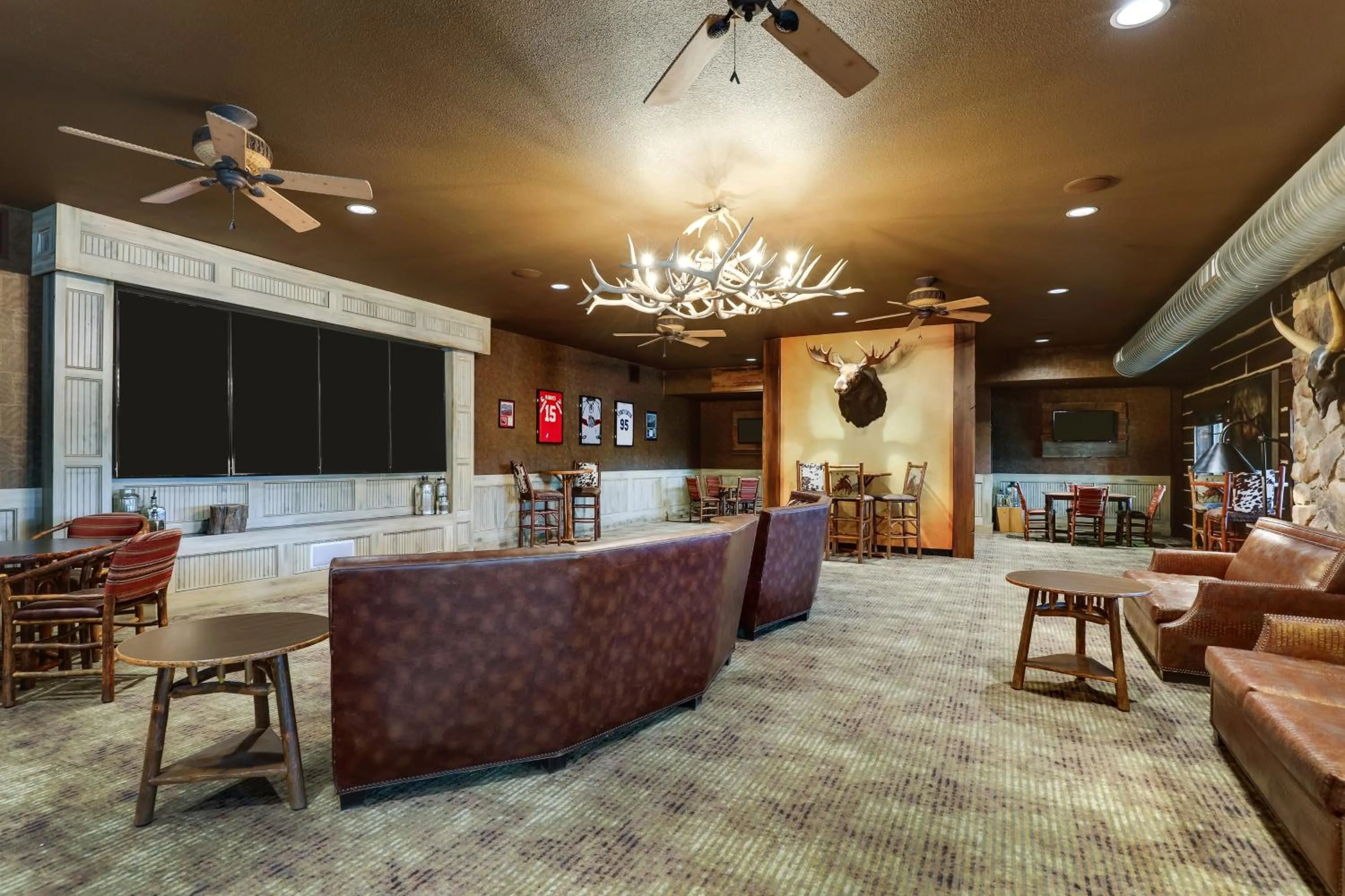 Lounge or bar in Stoney Creek Hotel Kansas City - Independence