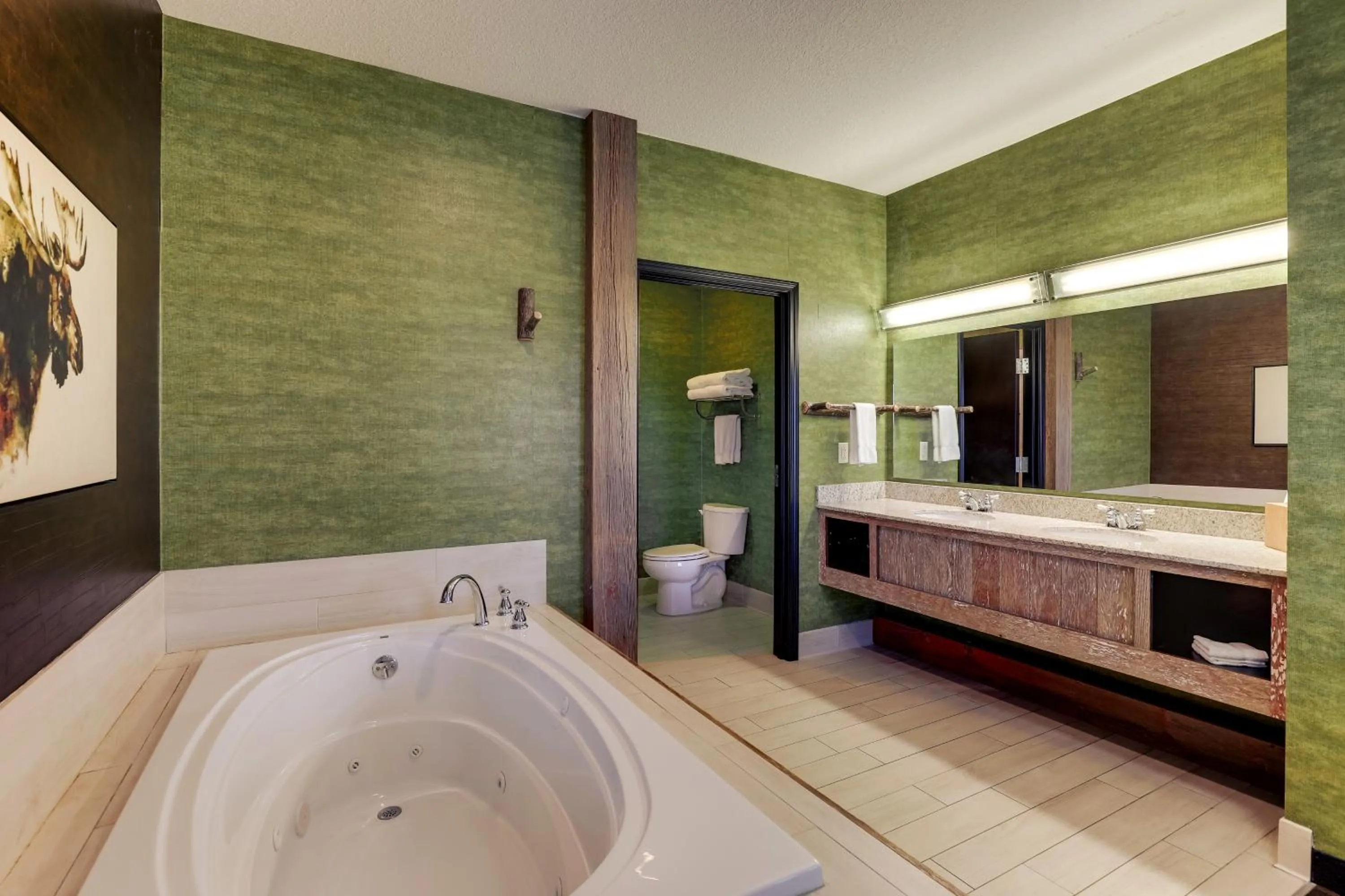 Hot Tub in Stoney Creek Hotel Kansas City - Independence