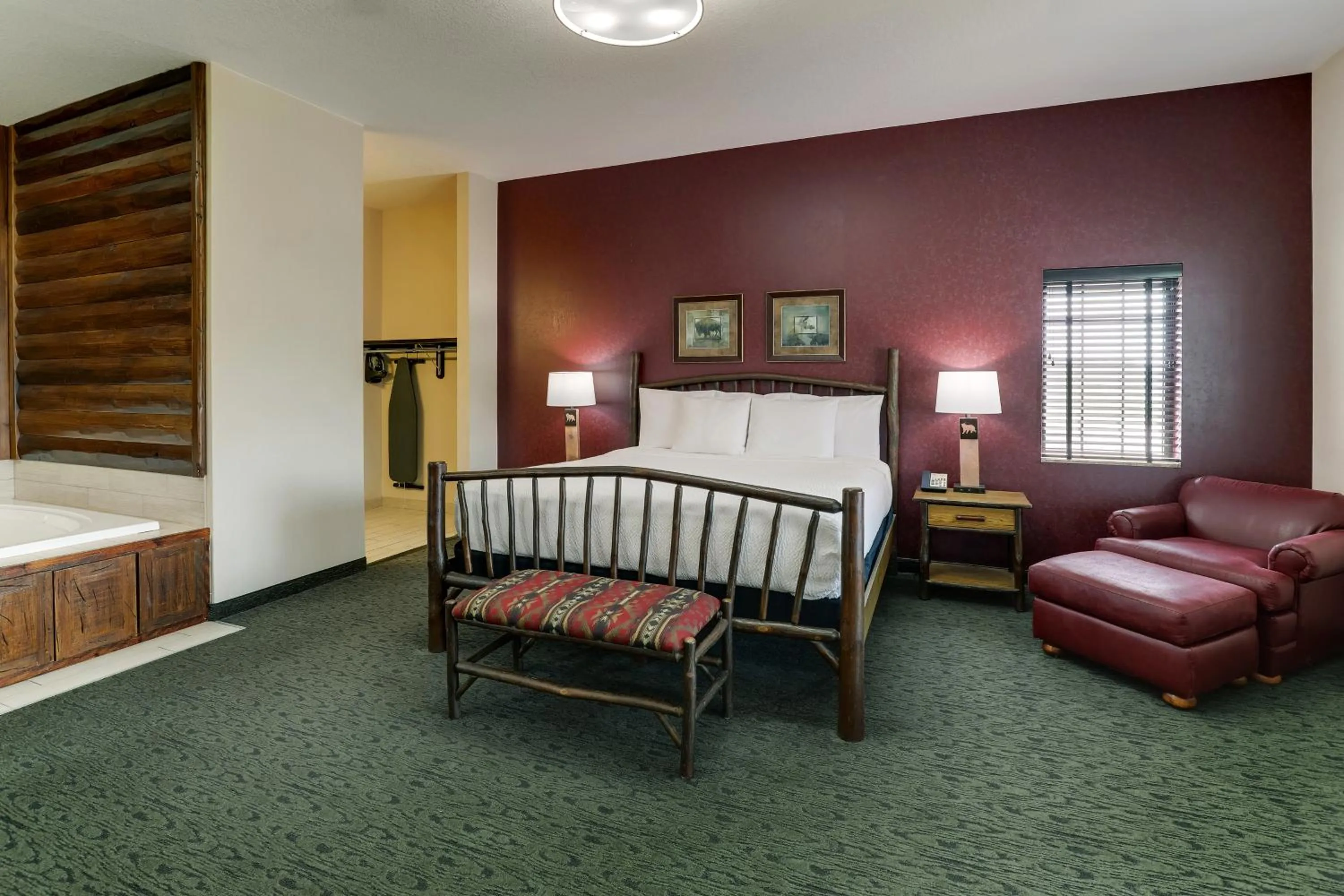 Bed in Stoney Creek Hotel Kansas City - Independence