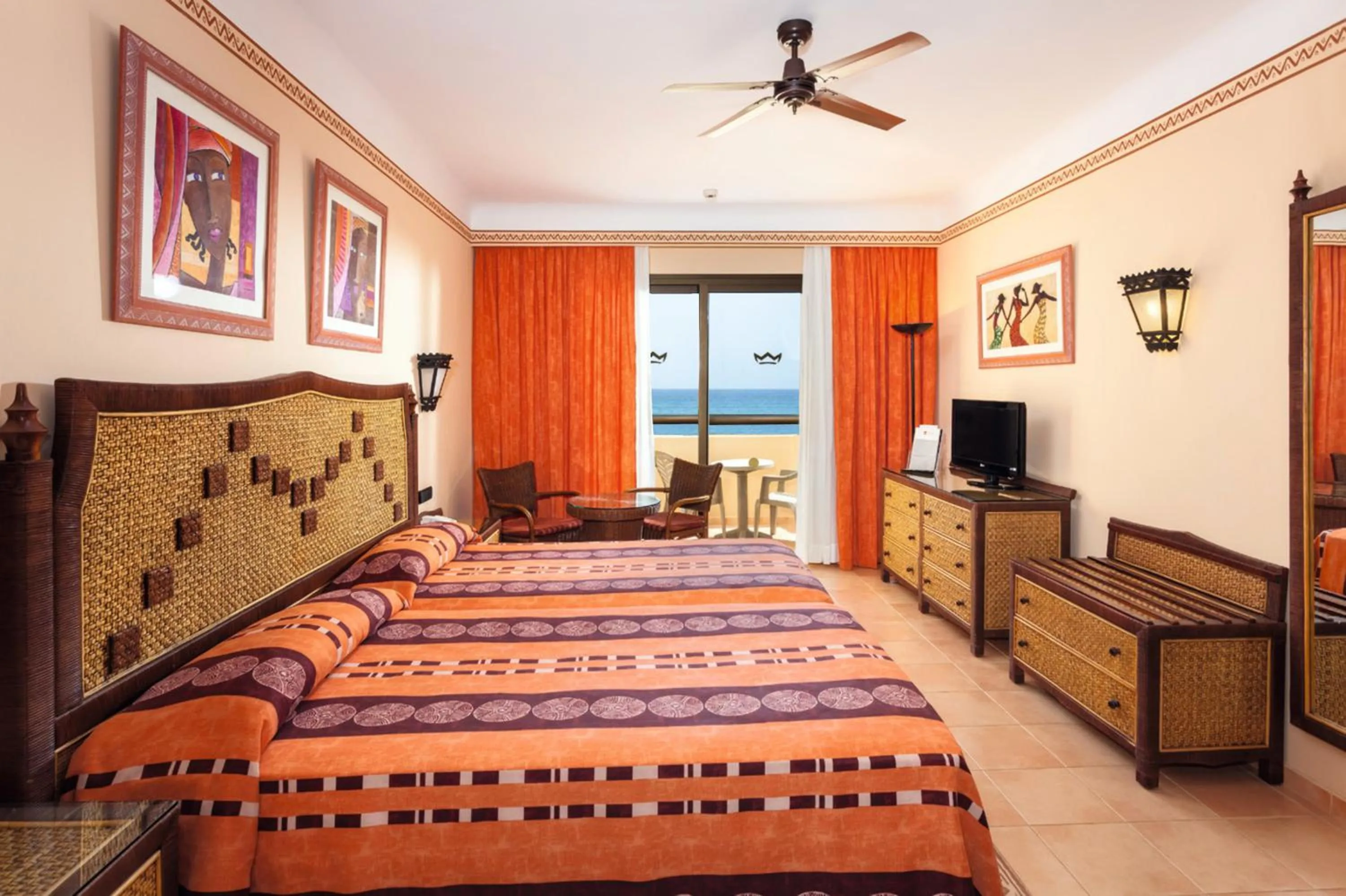 Bed in Hotel Riu Touareg - All Inclusive