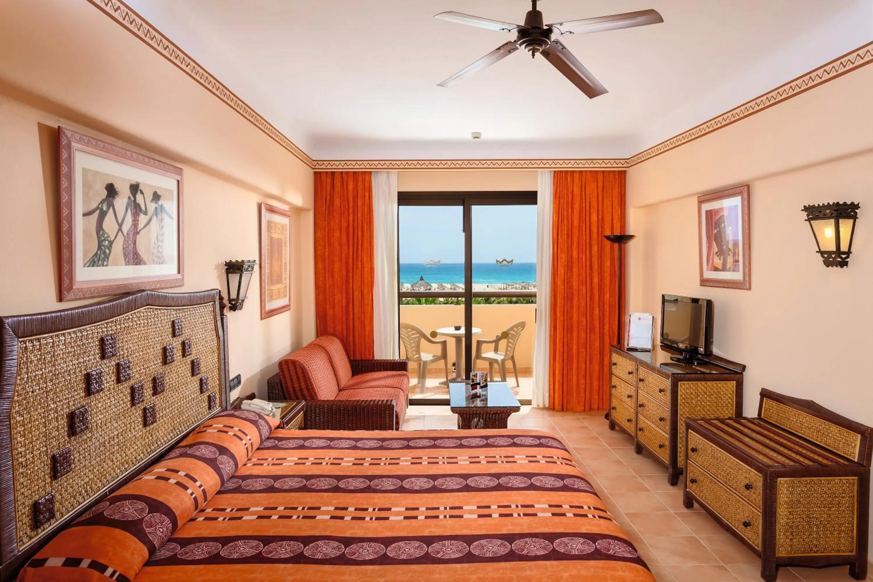TV and multimedia, Bed in Hotel Riu Touareg - All Inclusive