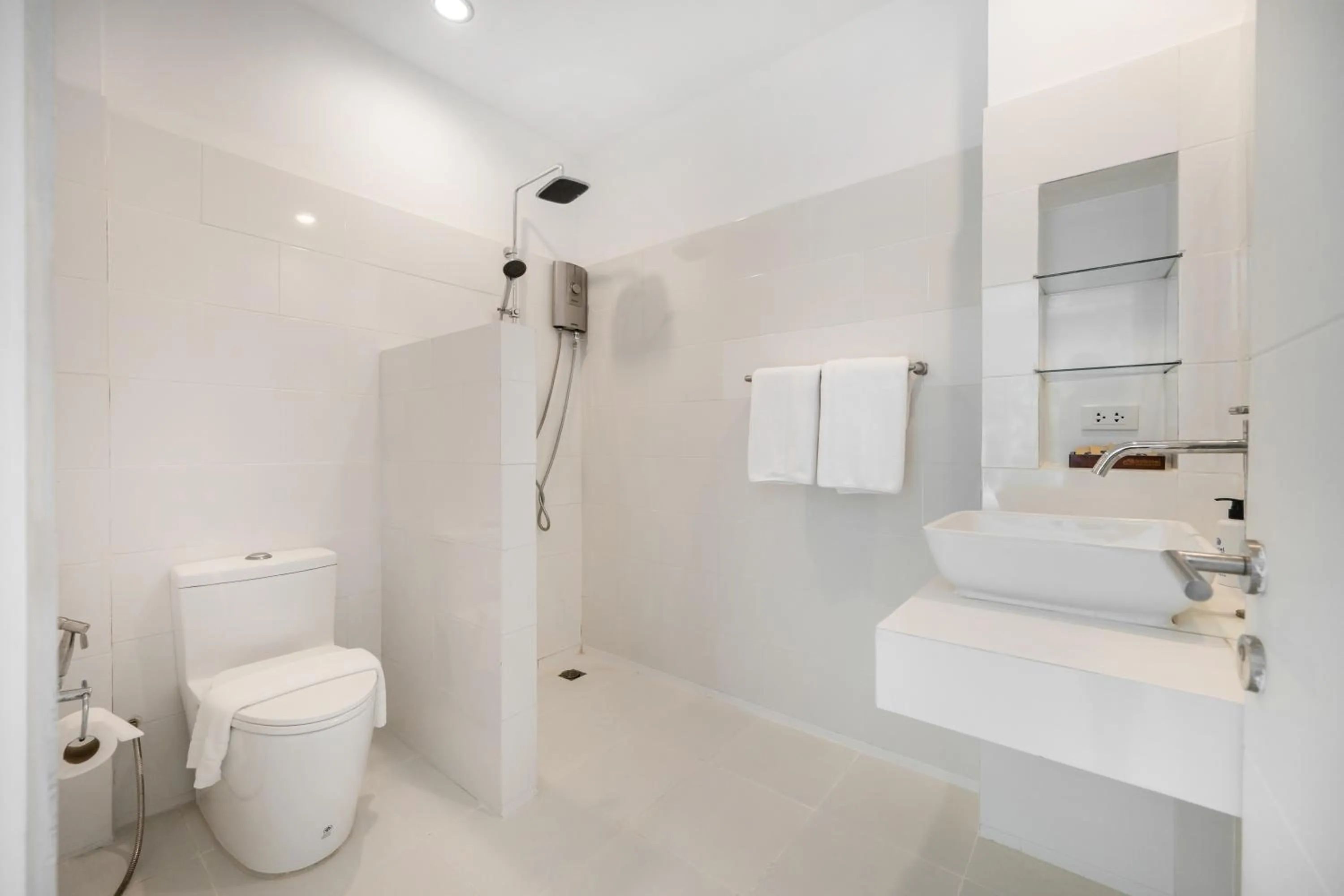 Bathroom in Kokotel Khao Lak Isara Casa