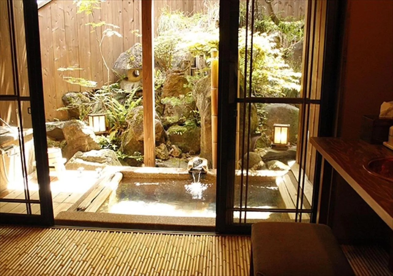 Hot Spring Bath in Saikatei Jidaiya
