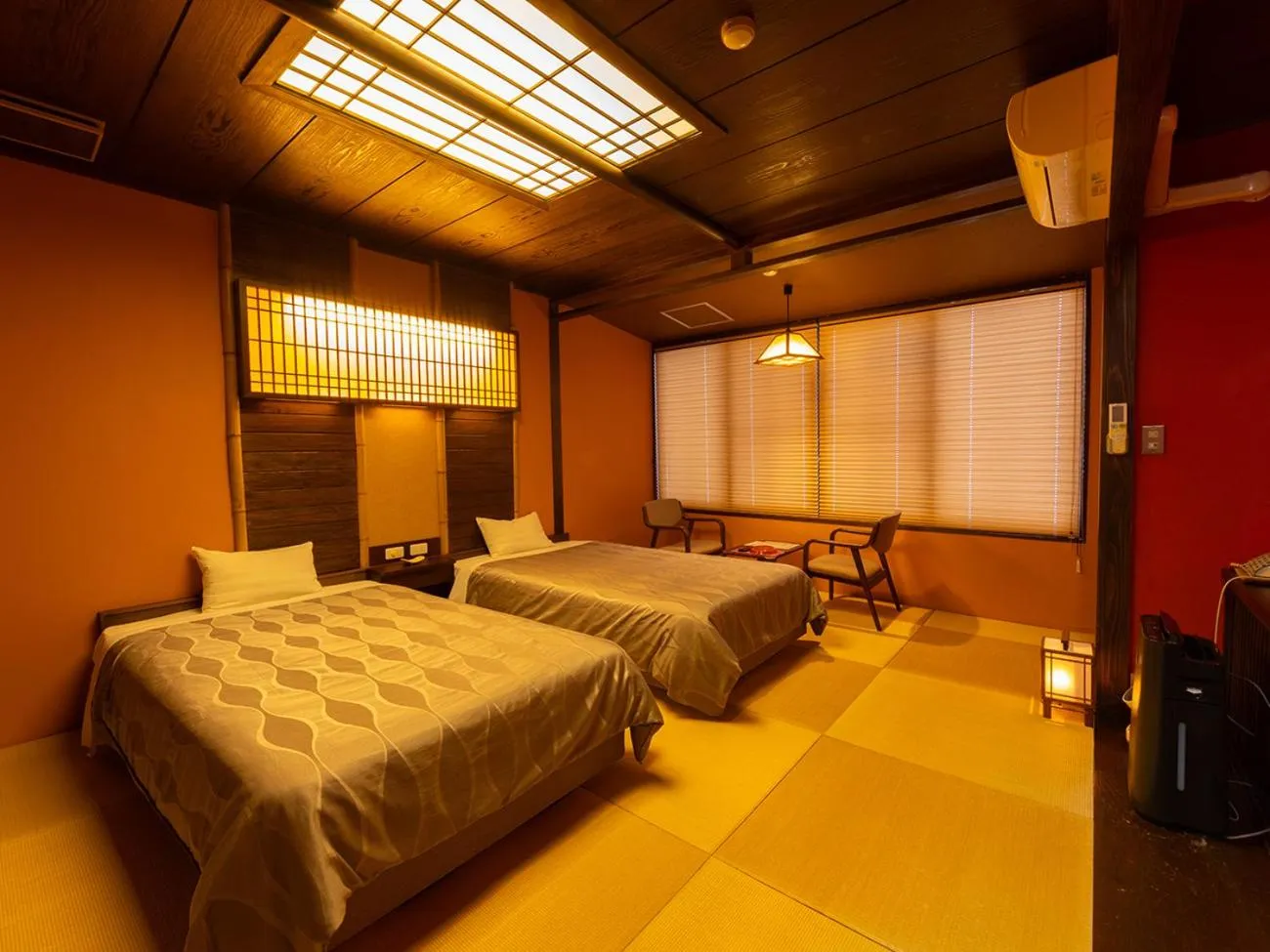 Photo of the whole room, Bed in Saikatei Jidaiya