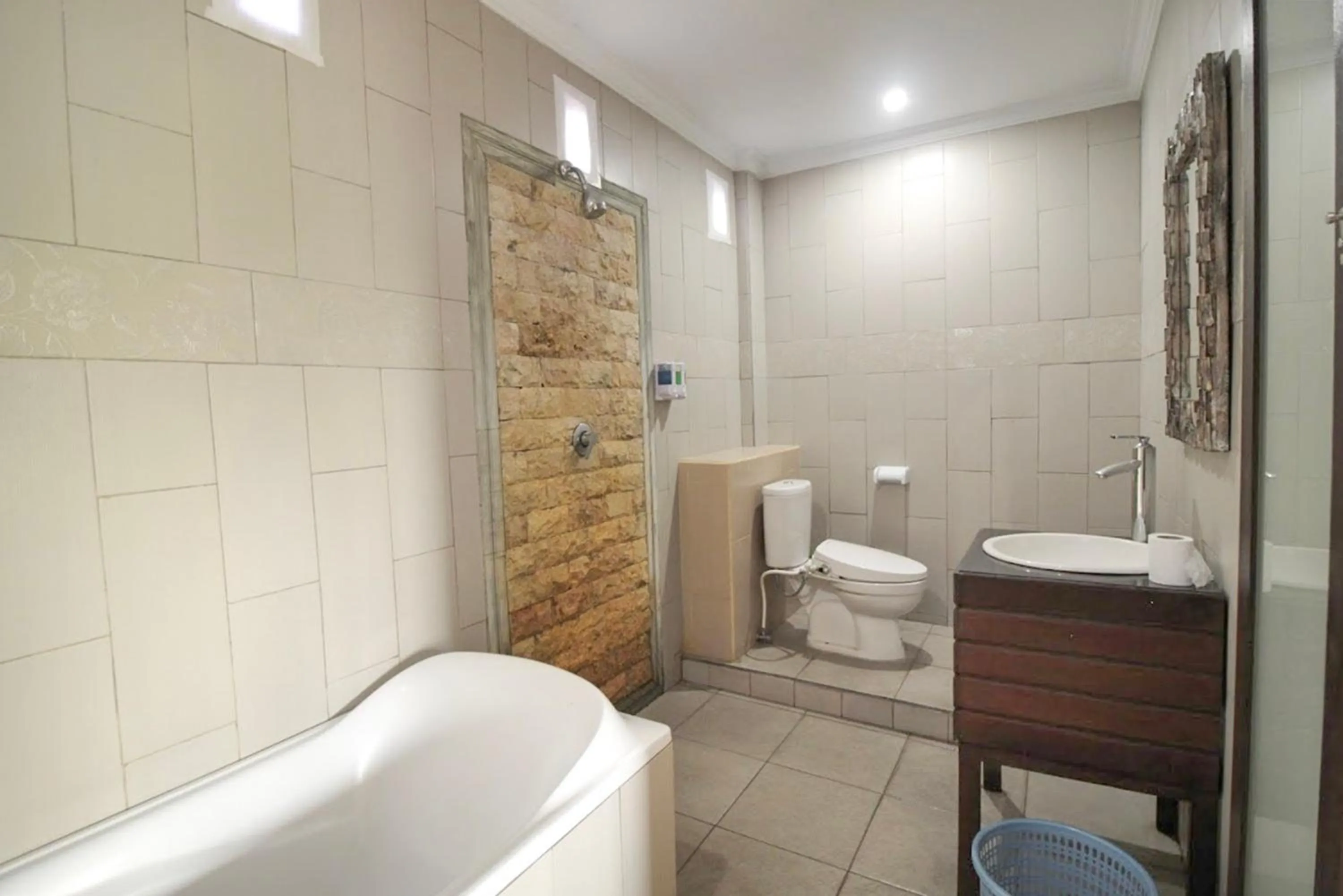 Shower in Pondok Kutuh Guest House