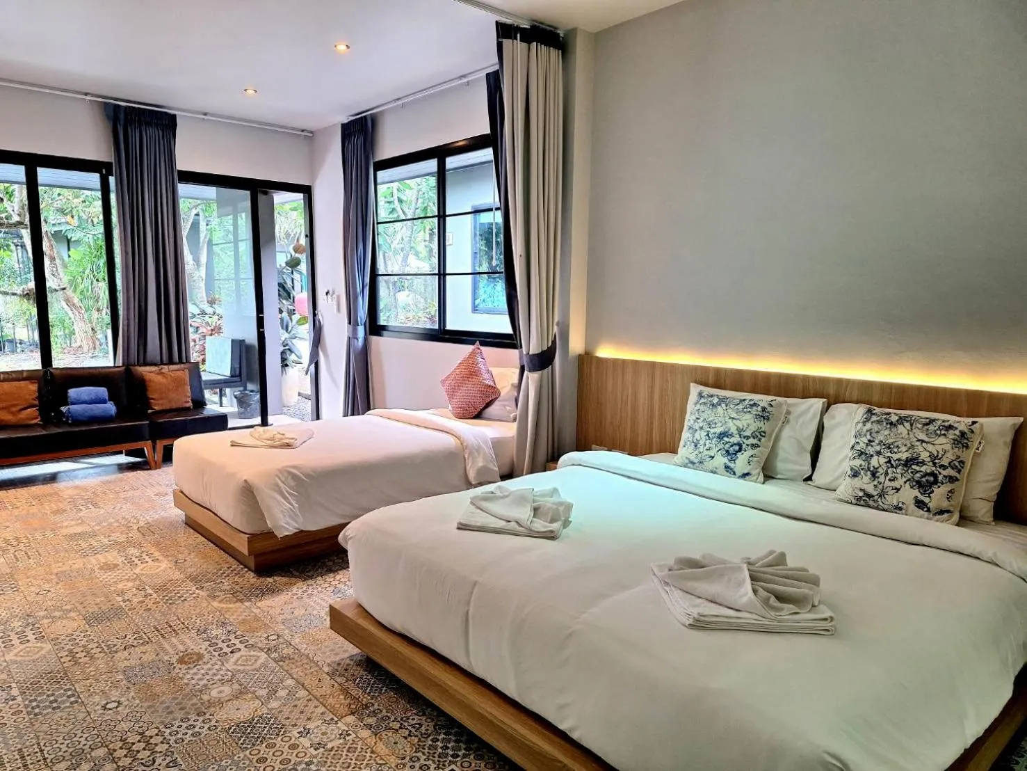 Photo of the whole room, Bed in Seava House Ao-Nang Krabi
