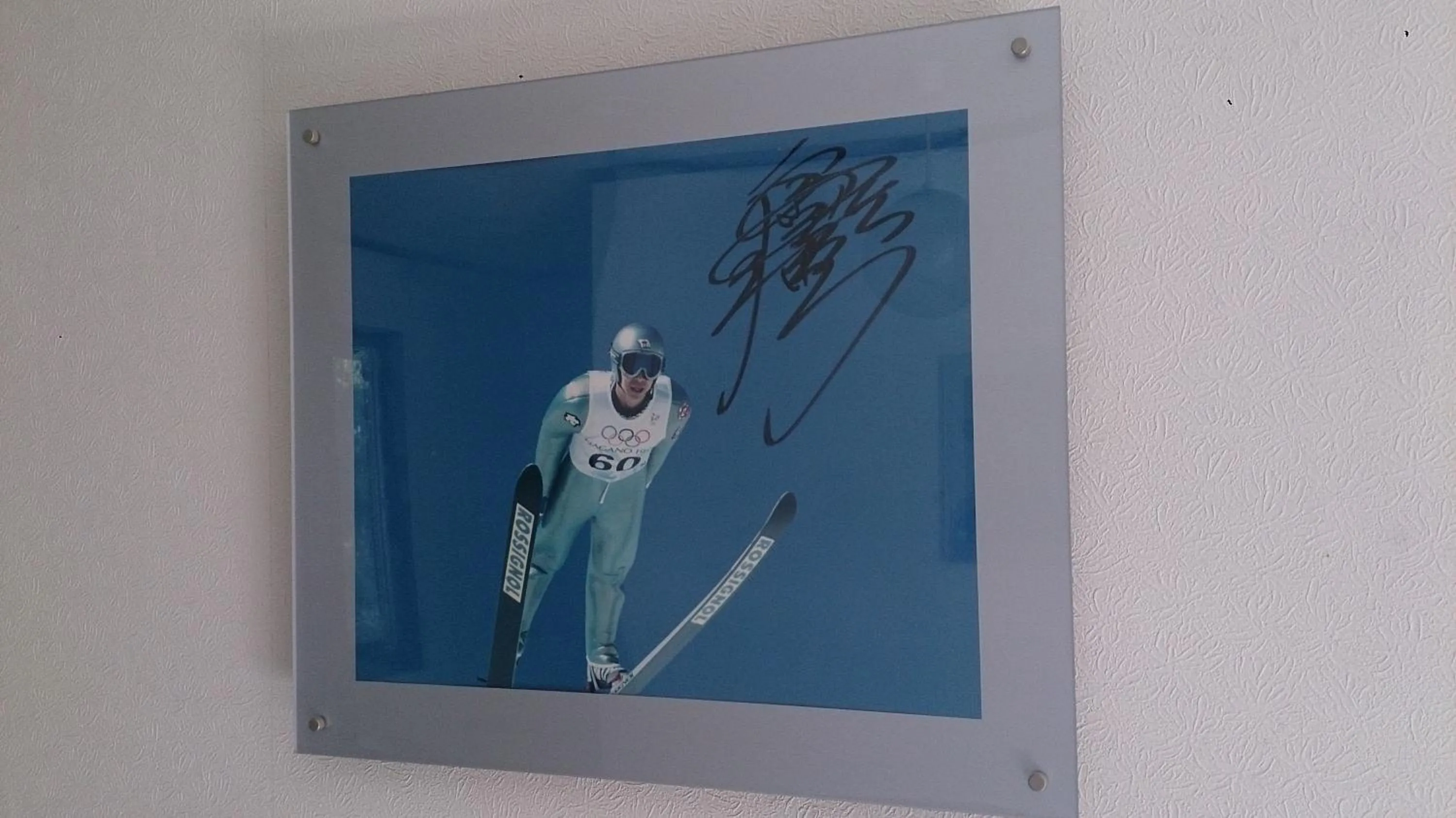 Decorative detail in Meteor Garden