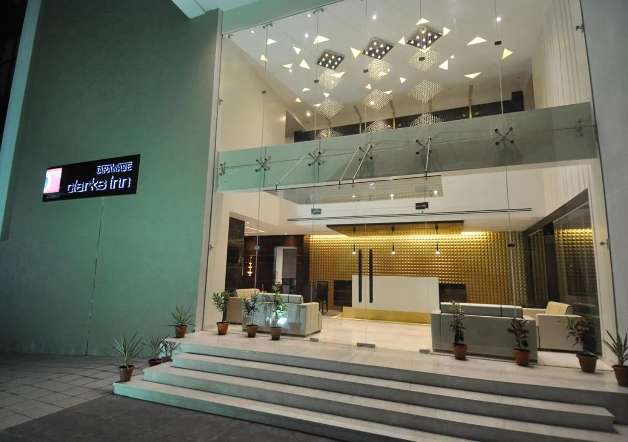 Facade/entrance in Tarawade Clarks Inn Pune