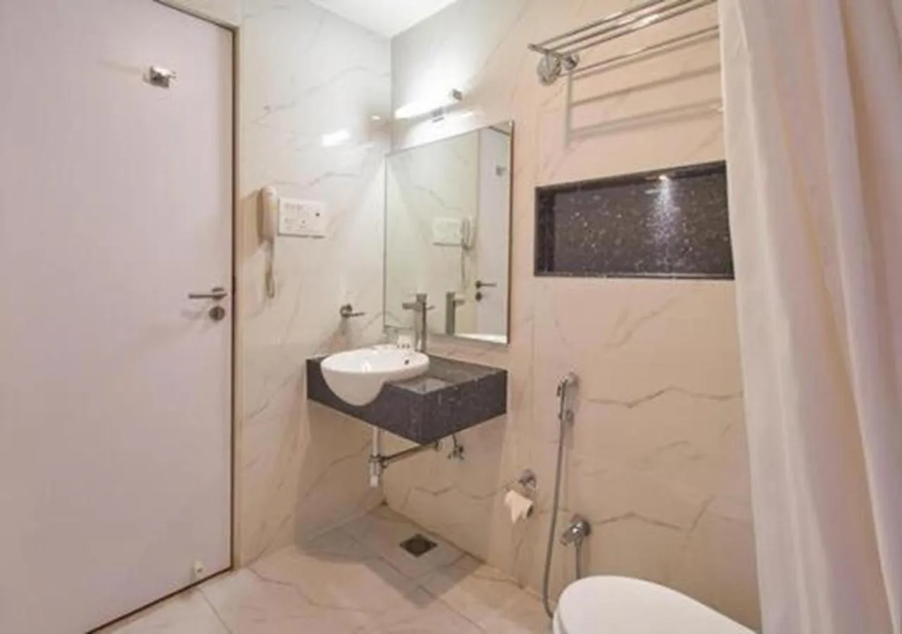 Bathroom in Tarawade Clarks Inn Pune