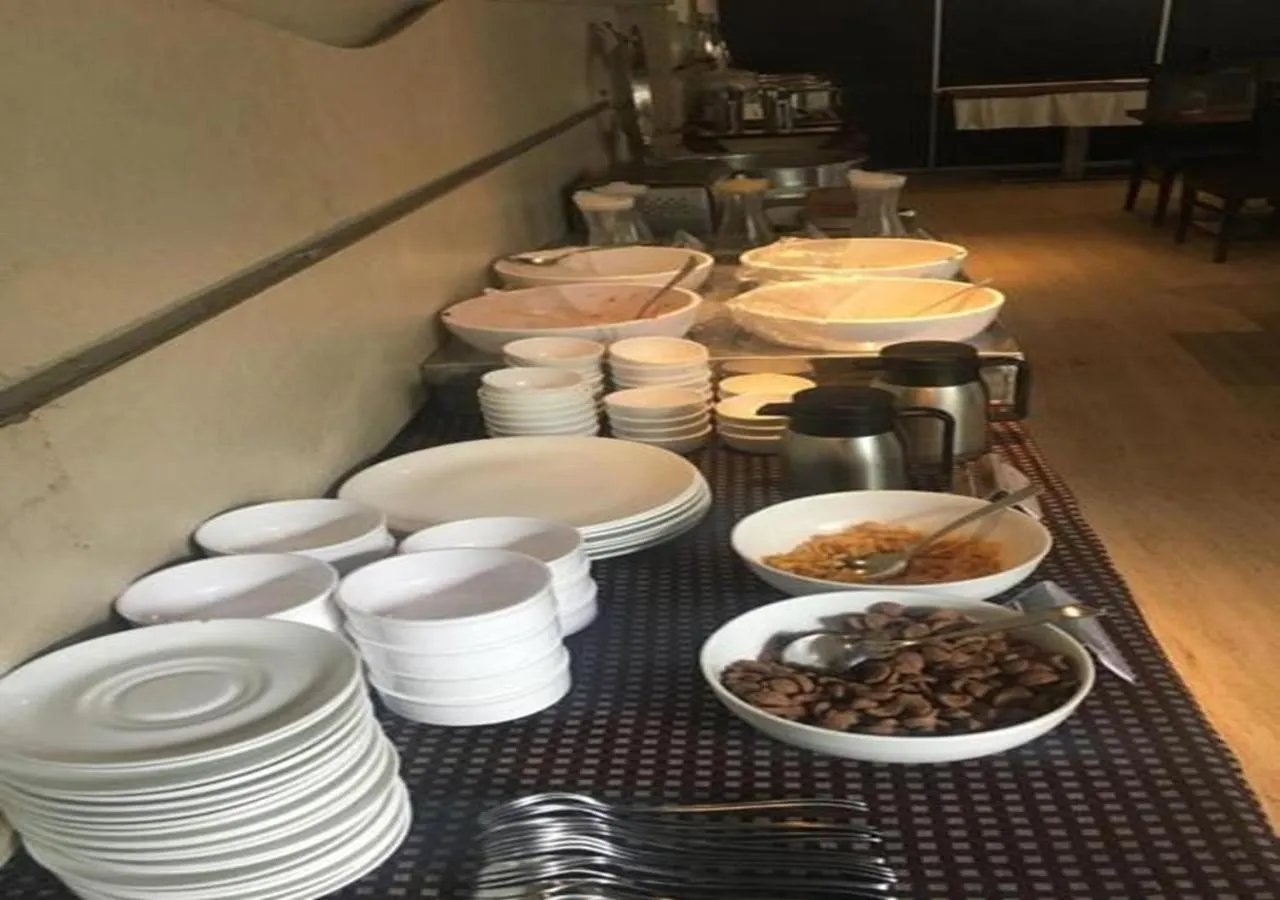 Breakfast in Tarawade Clarks Inn Pune