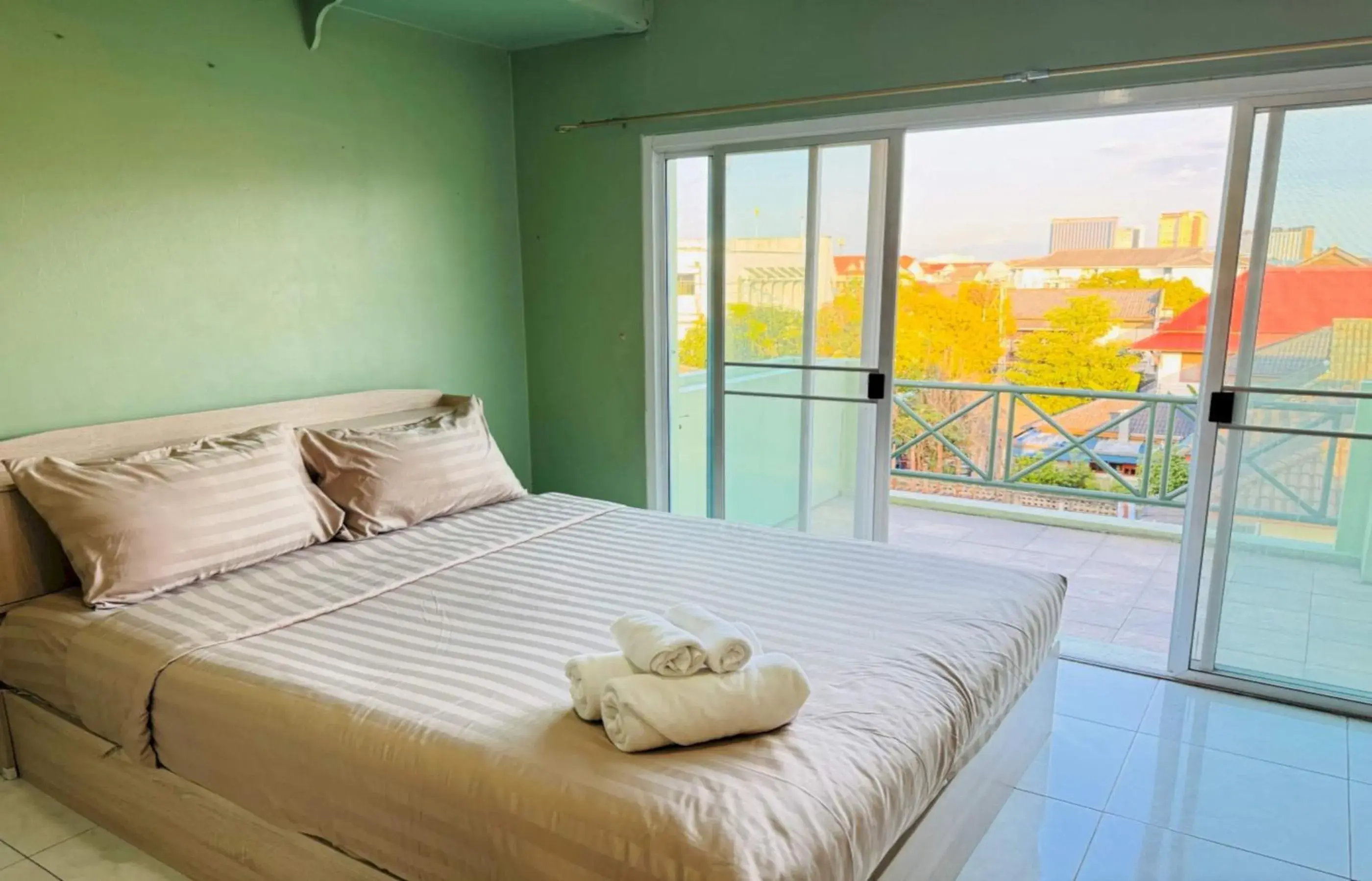 Superior Double Room in Hotel O Bupatara Chiangmai Superior Double Room in Hotel O Bupatara Chiangmai