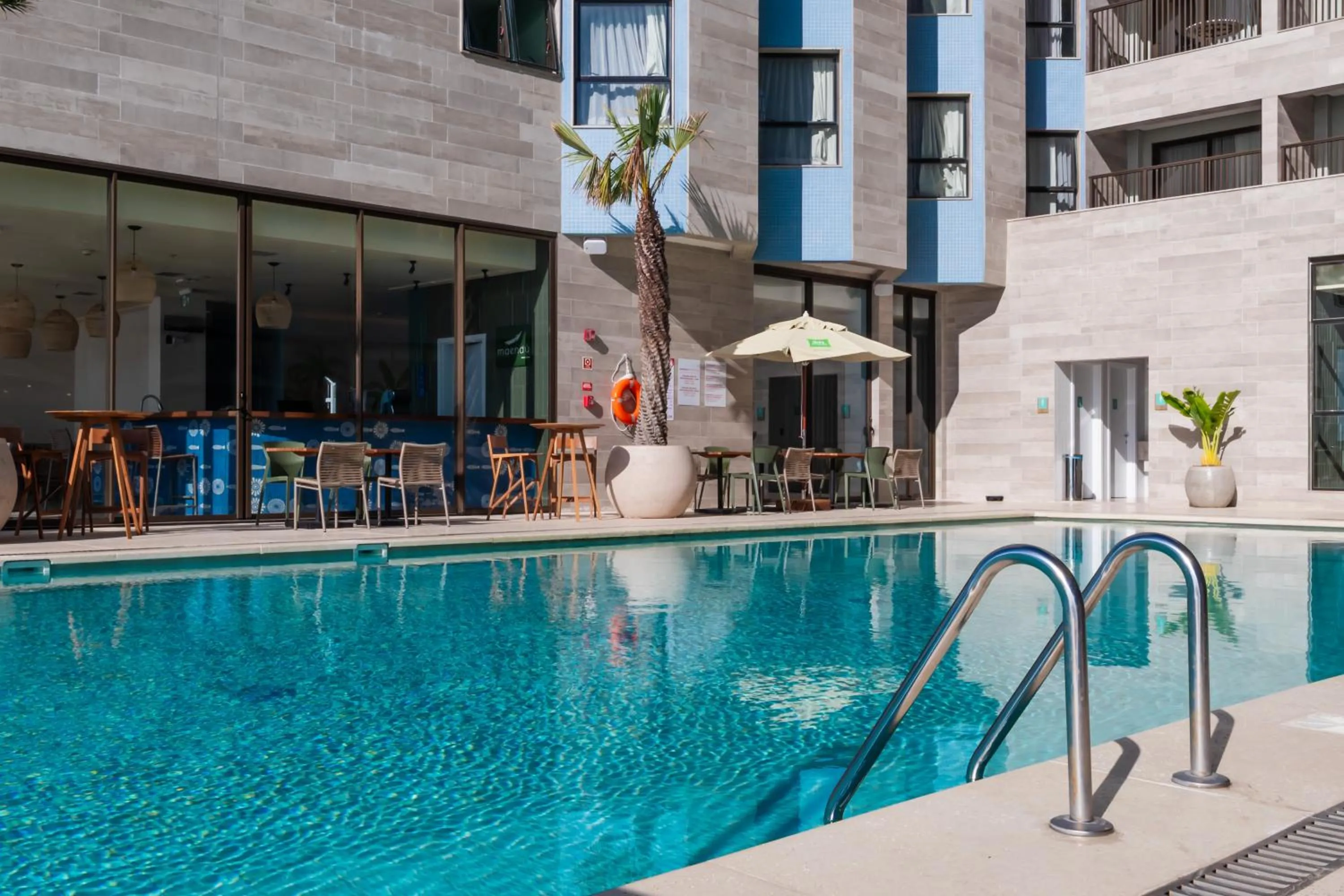 Lounge or bar in Ibis Styles Maragogi - O primeiro Ibis Styles pé na areia do Brasil