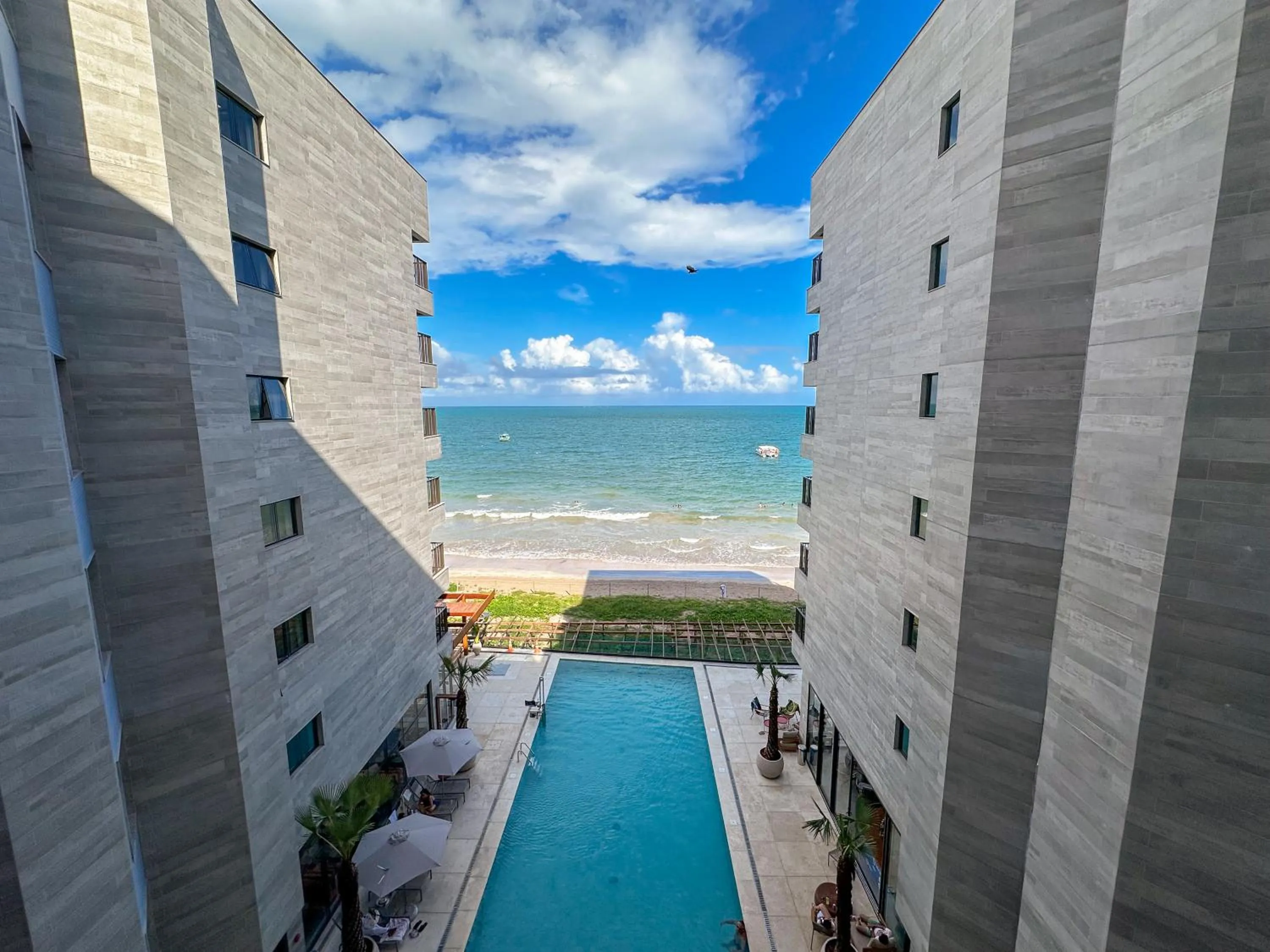 Pool view in Ibis Styles Maragogi - O primeiro Ibis Styles pé na areia do Brasil