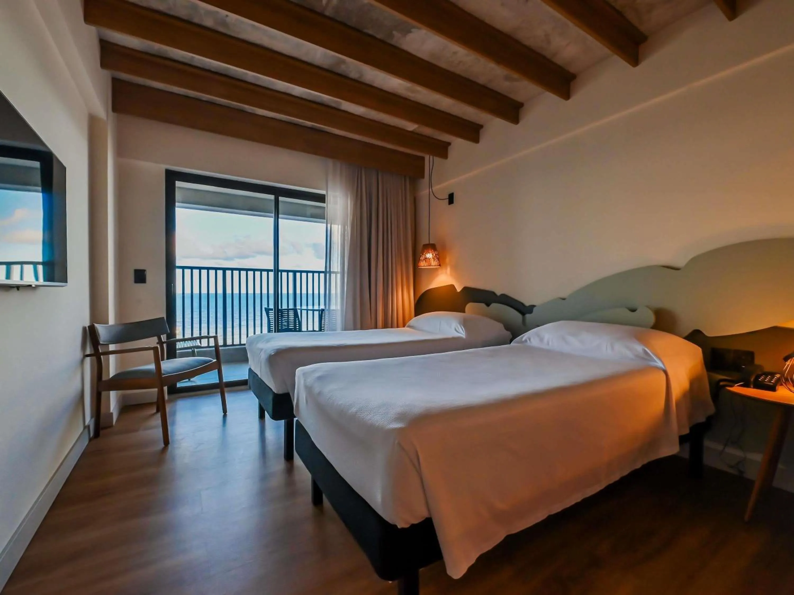 Bedroom, Bed in Ibis Styles Maragogi - O primeiro Ibis Styles pé na areia do Brasil