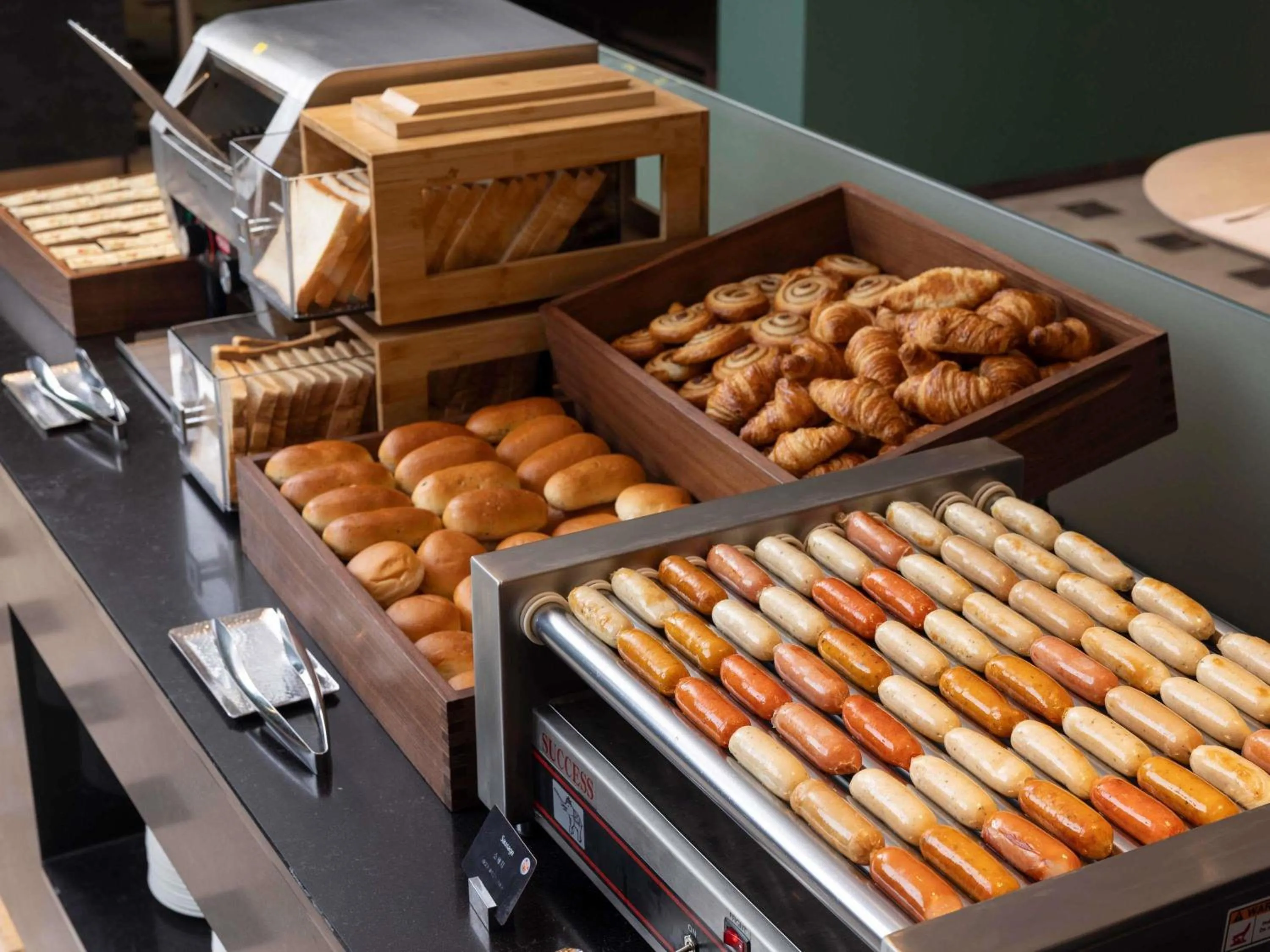 Breakfast in Mercure Ambassador Seoul Magok