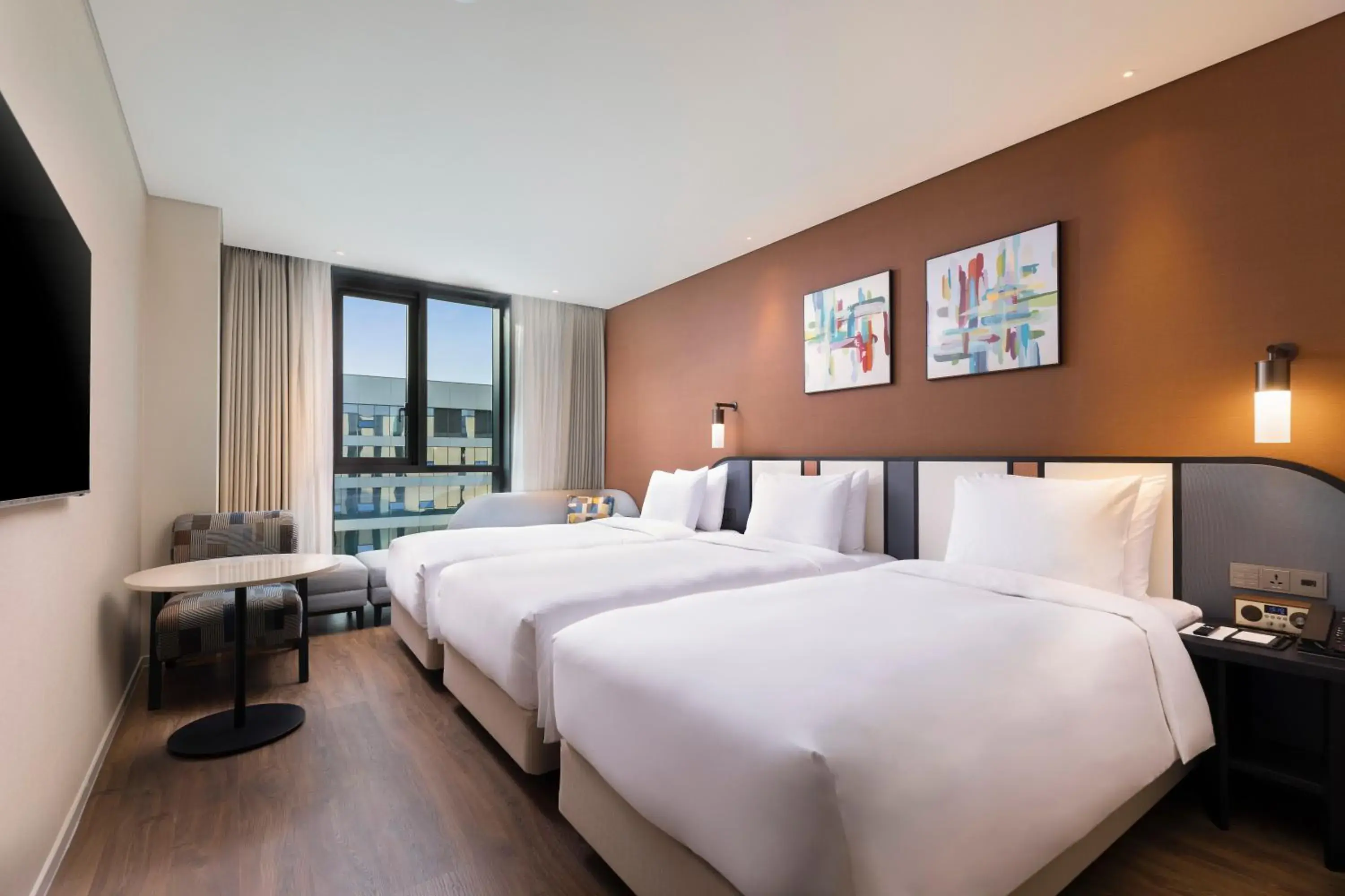 Deluxe Room with Three Single Beds in Mercure Ambassador Seoul Magok Deluxe Room with Three Single Beds in Mercure Ambassador Seoul Magok