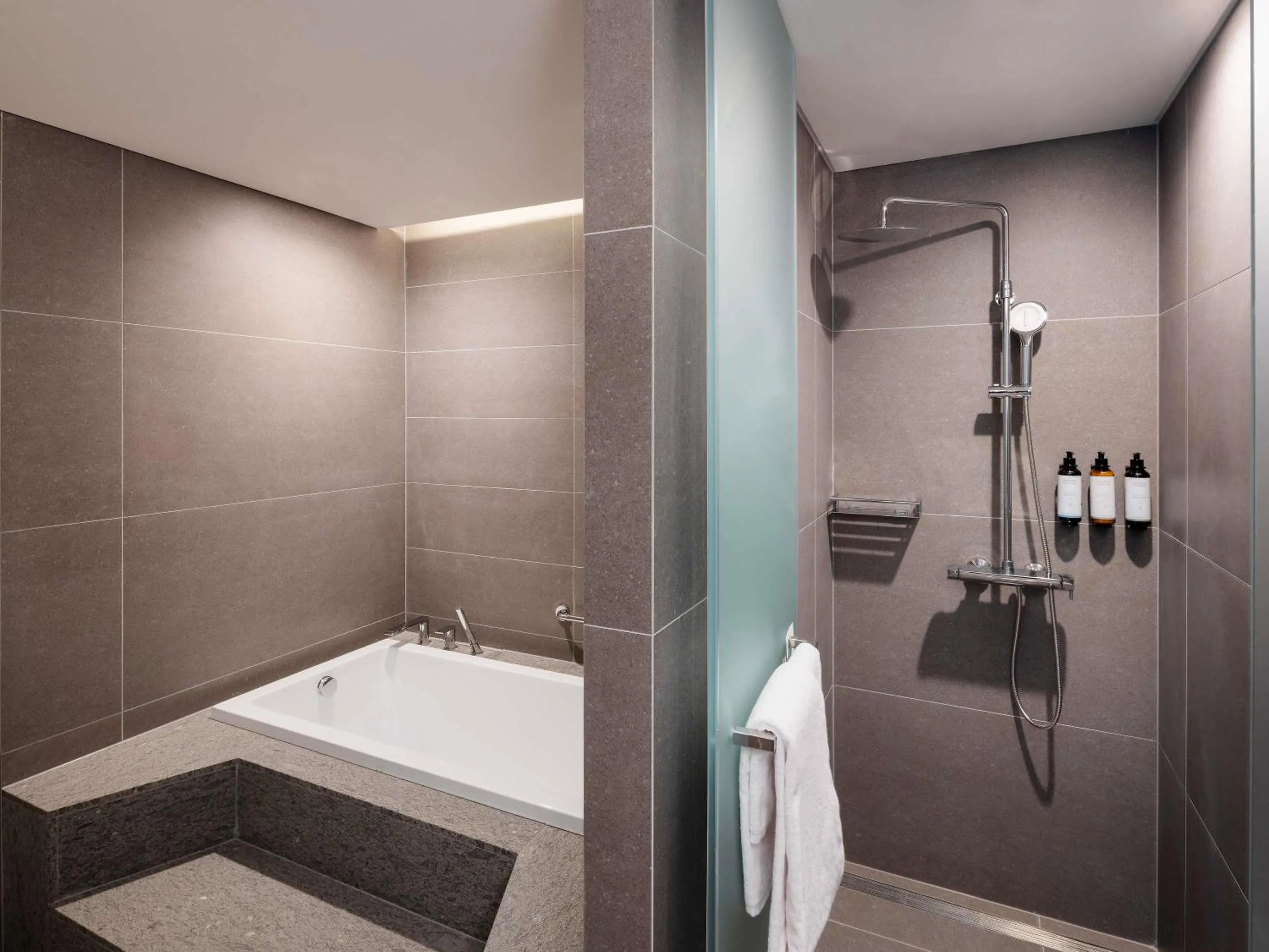 Bedroom in Mercure Ambassador Seoul Magok