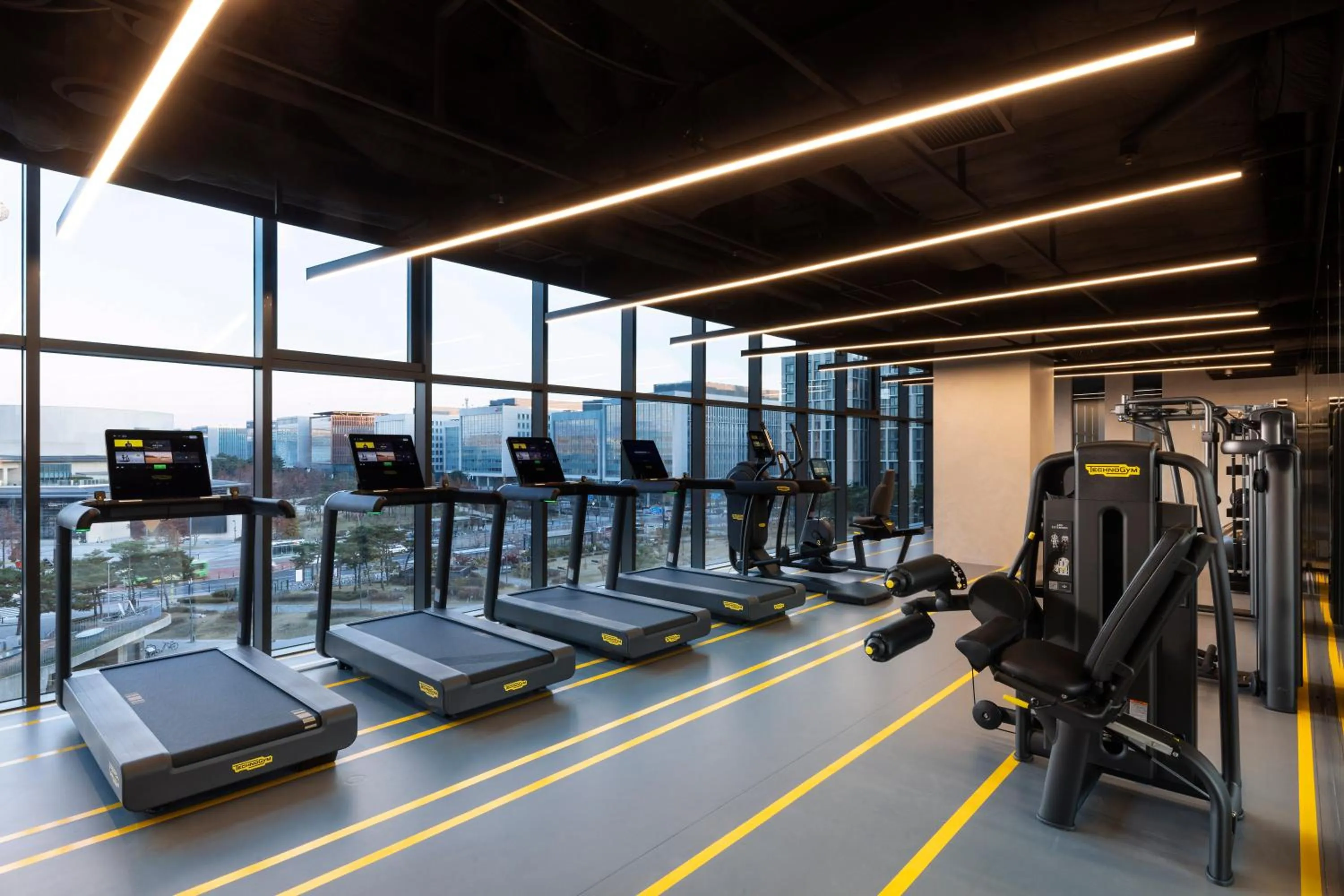 Fitness centre/facilities in Mercure Ambassador Seoul Magok