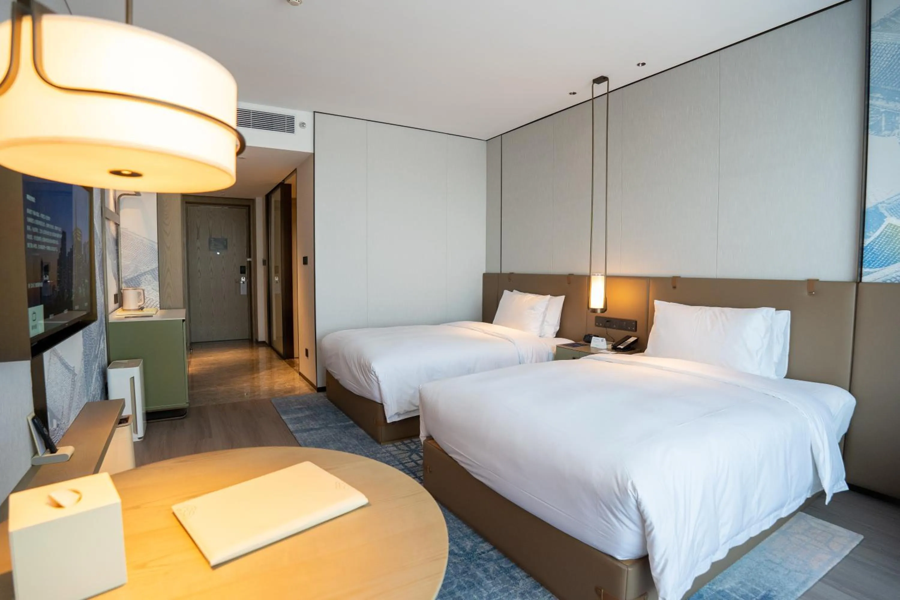 Photo of the whole room, Bed in Grand Mercure Changzhou Luoxi