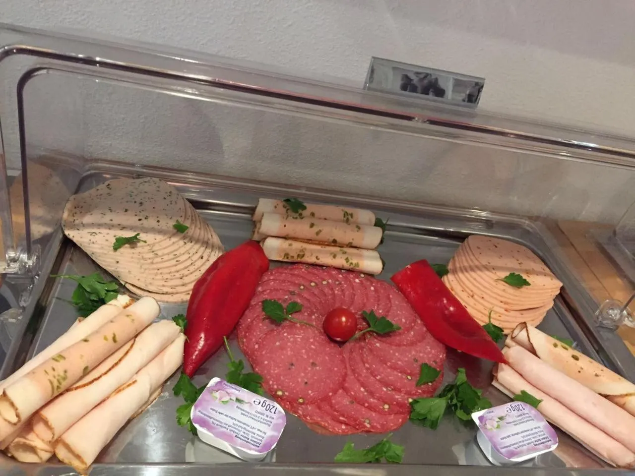 Food and drinks in Hotel Platinium