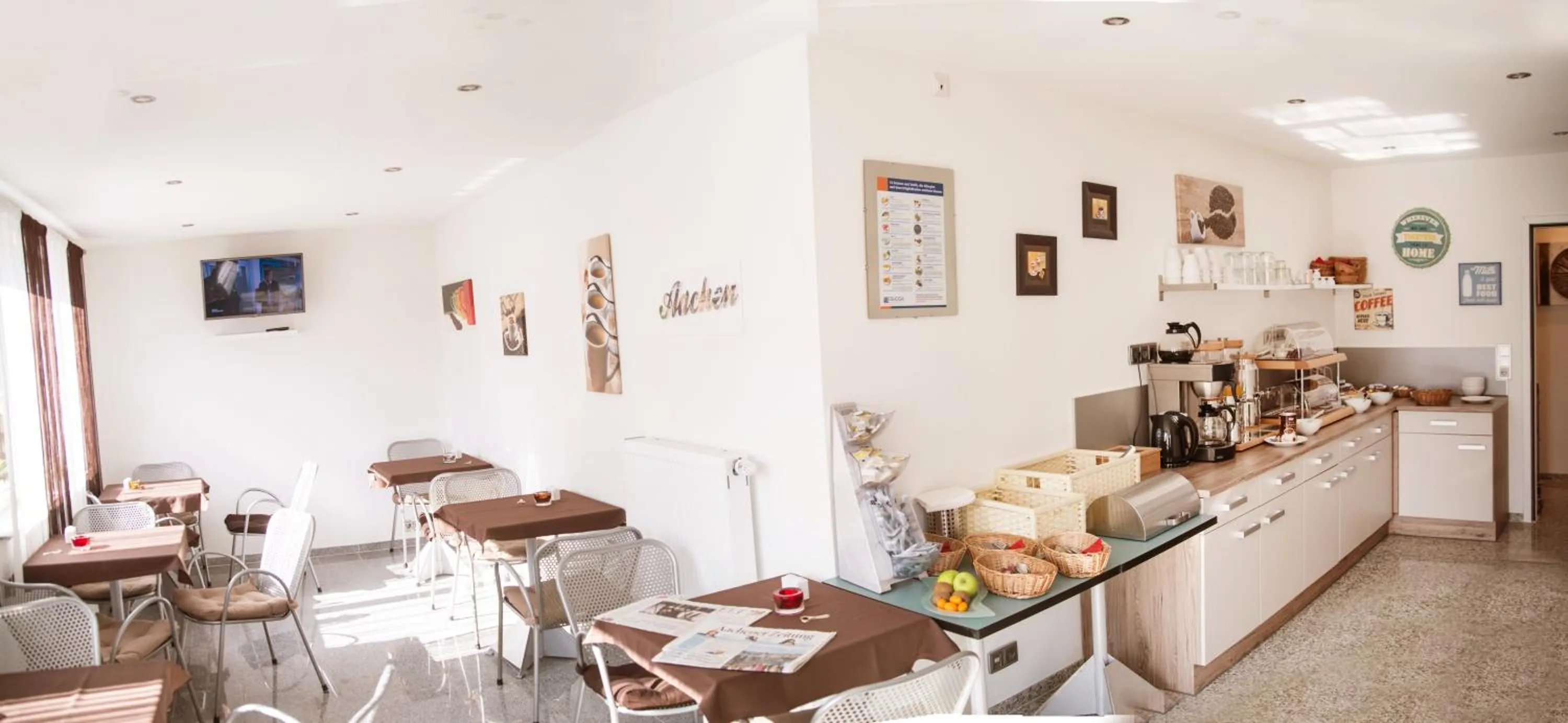 Food and drinks in Hotel Platinium