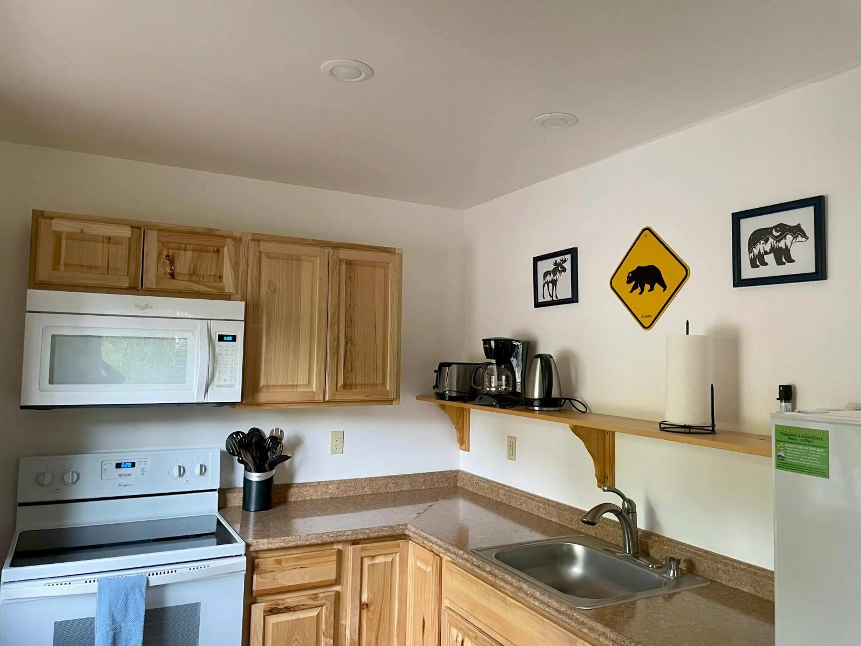 kitchen in Talkeetna Wilderness Lodge & Cabin Rentals