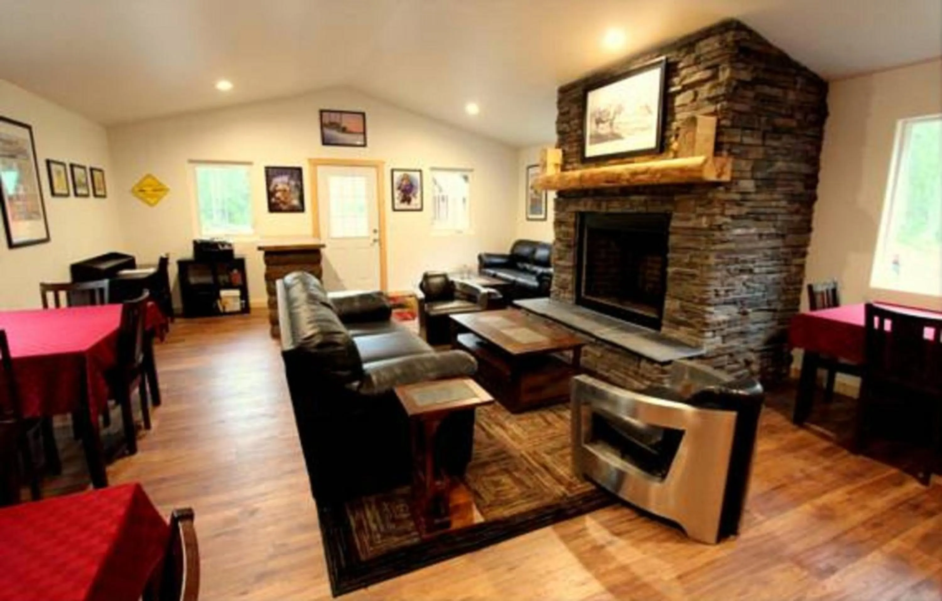 Property building in Talkeetna Wilderness Lodge & Cabin Rentals